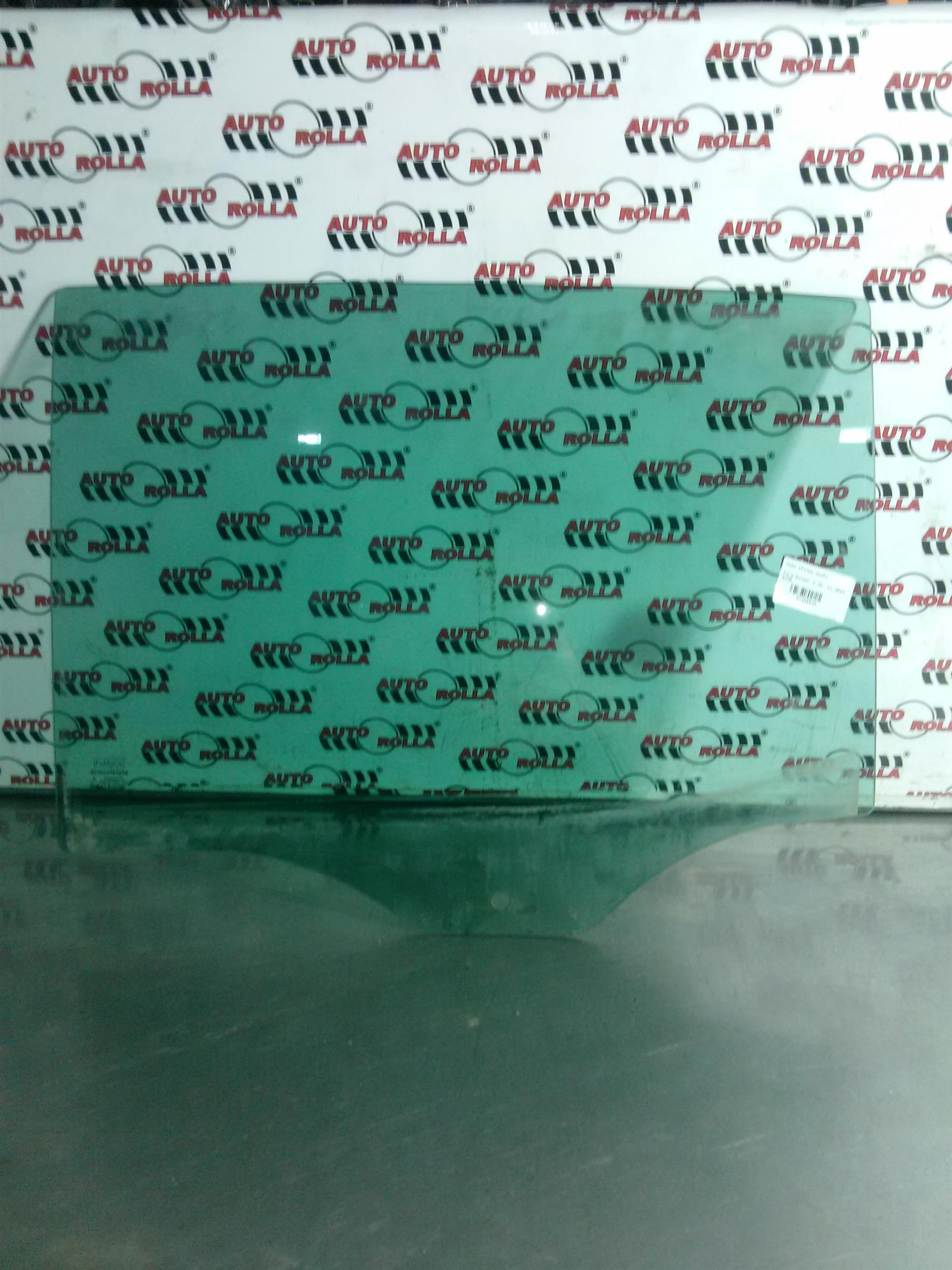 Geam stanga spate Ford Ranger 2.2D, an 2013 QJ2R