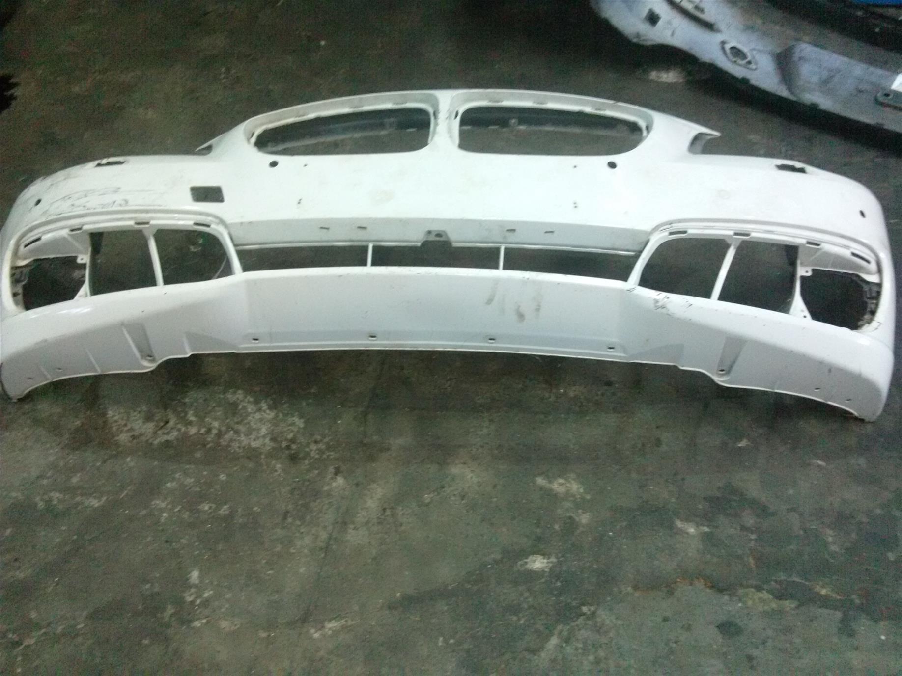 Bara fata BMW F10 2.0 d AN 2013