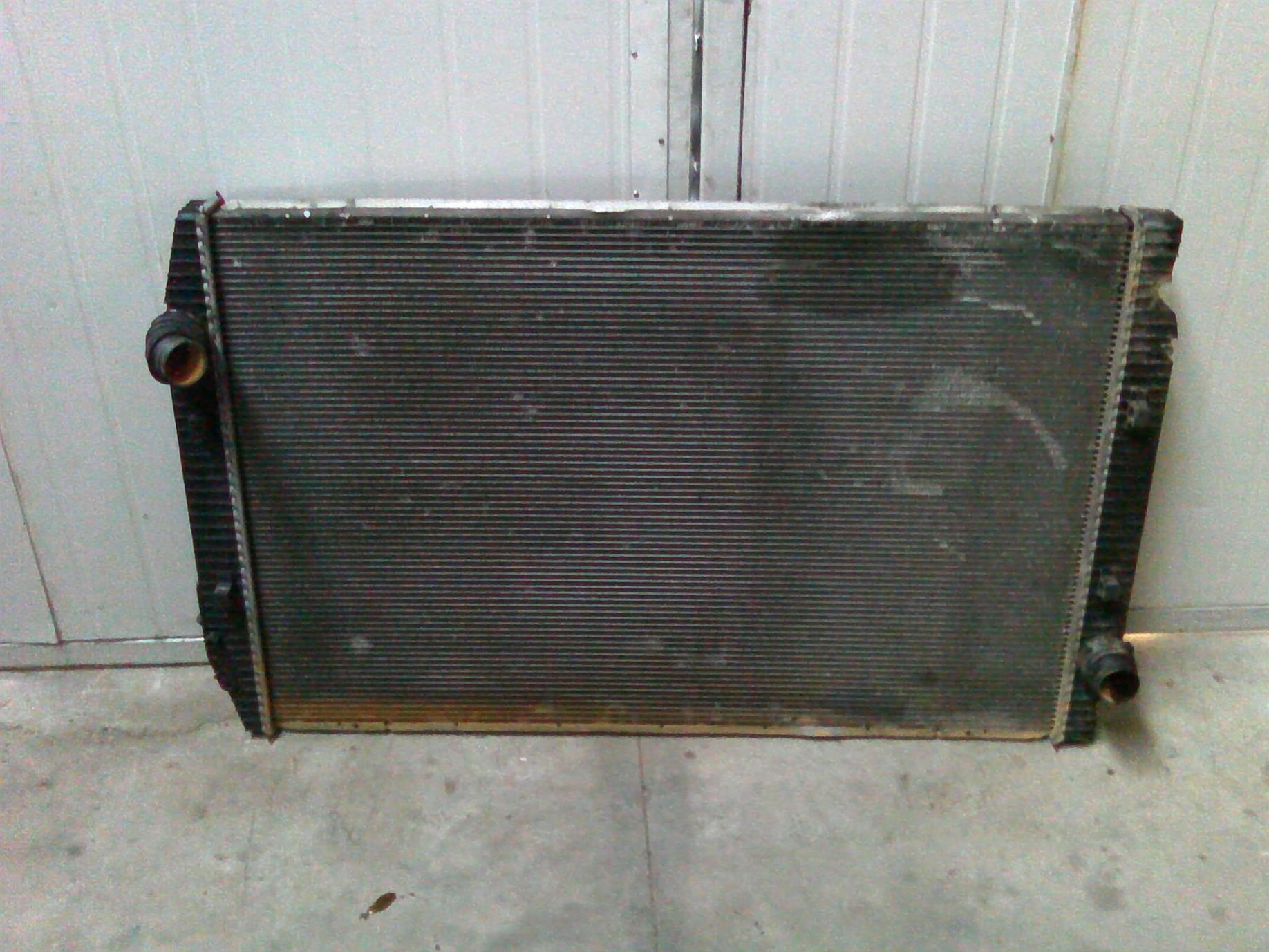 radiator apa Iveco Stralis
