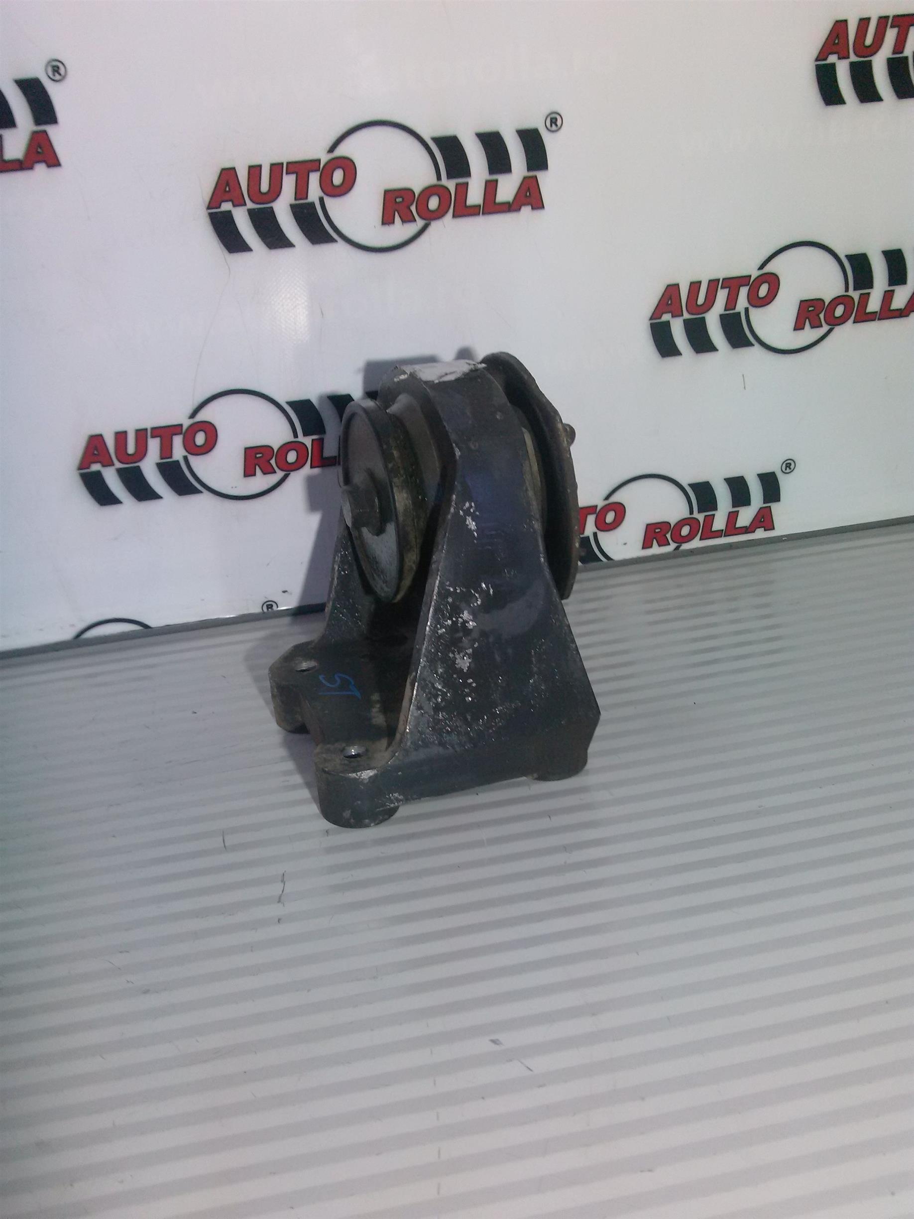 tampon motor stanga Mercedes Atego  1823