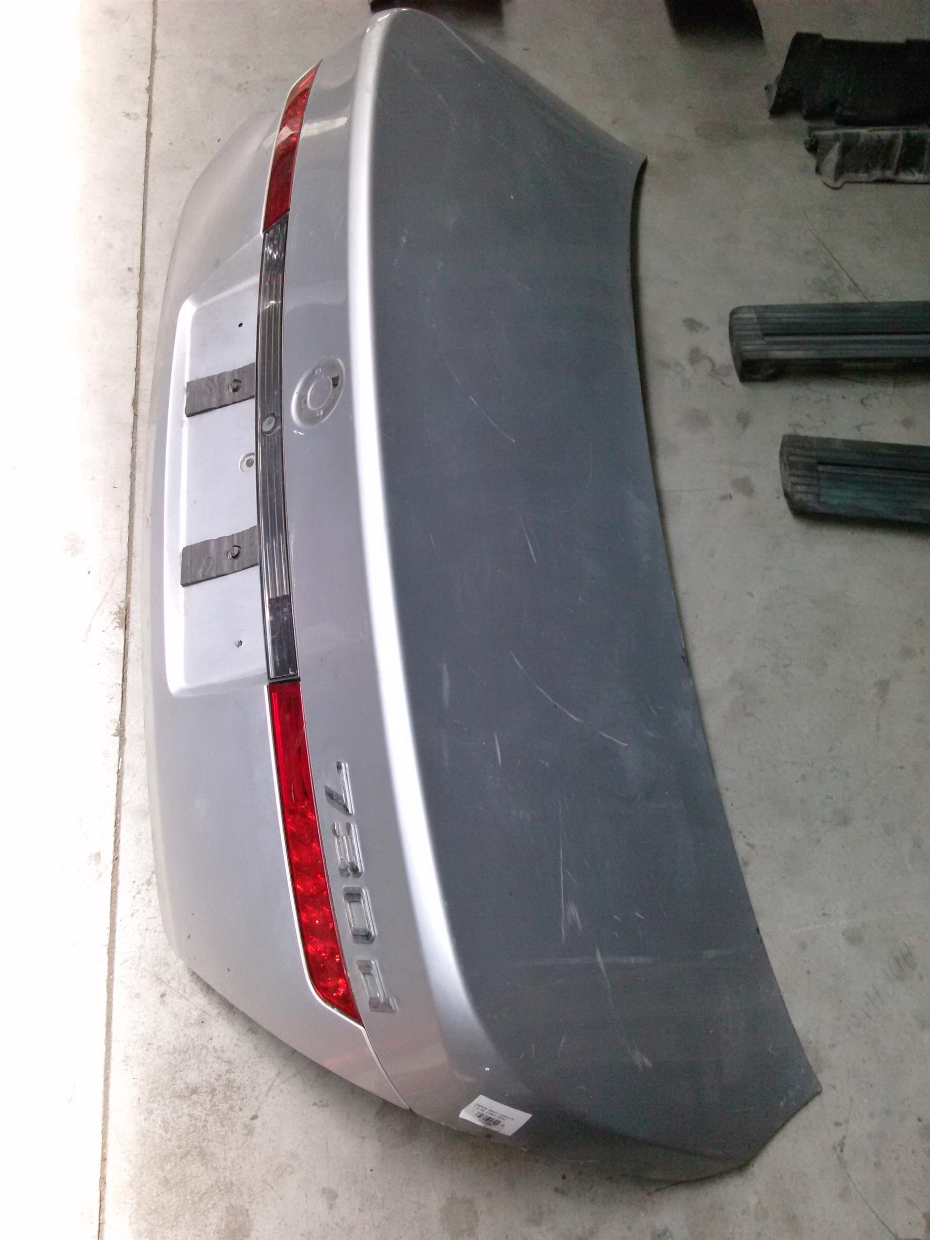 capota spate completa BMW E65, an 2003