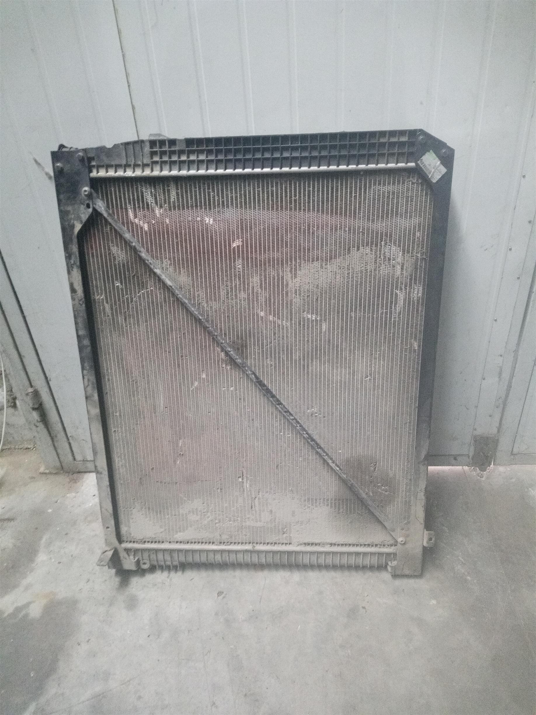 Radiator apa Meecedes Actros , 4141 ,8*4 ,an 2007