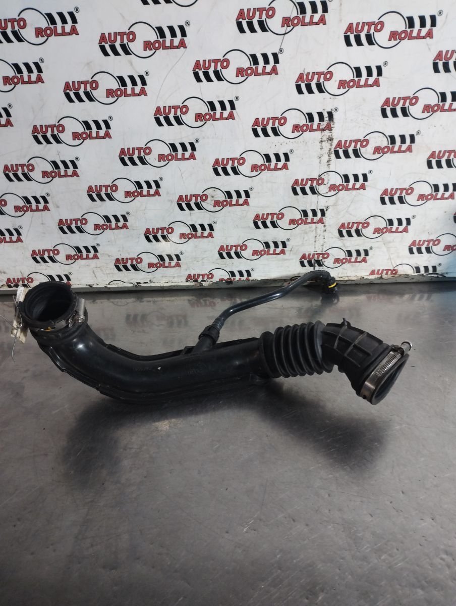 Furtun aer Ford Fiesta MK8 1.1 12V 63kW XYJA XYJB XYJC