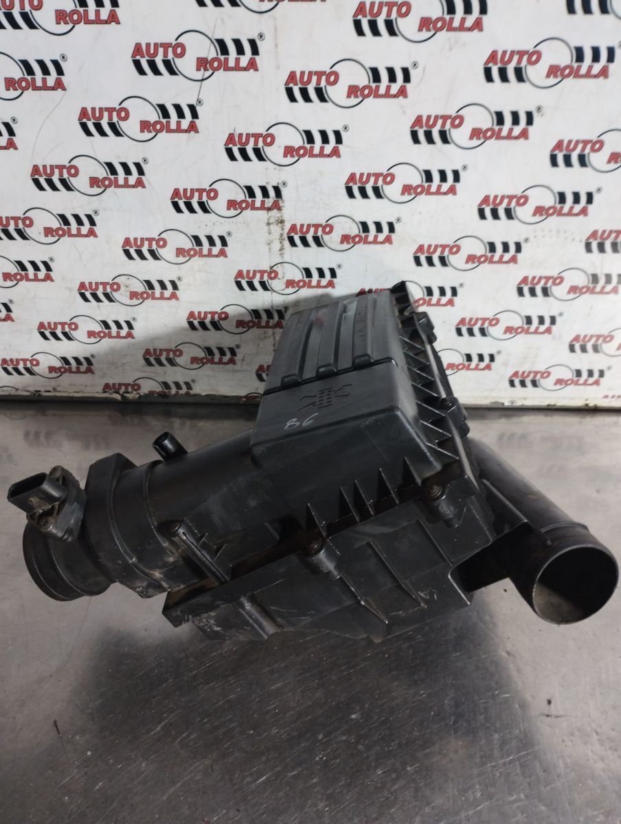 Carcasa filtru aer Volkswagen Passat B6 1.9tdi an 2007