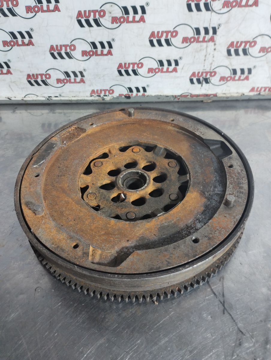 Ambreaj Volanta masa dubla Bmw E90 2.0d an 2010