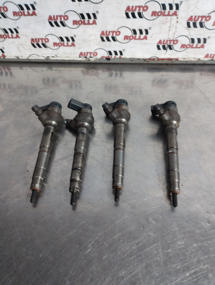 Injectoare set Audi Q5 2.0d an 2013