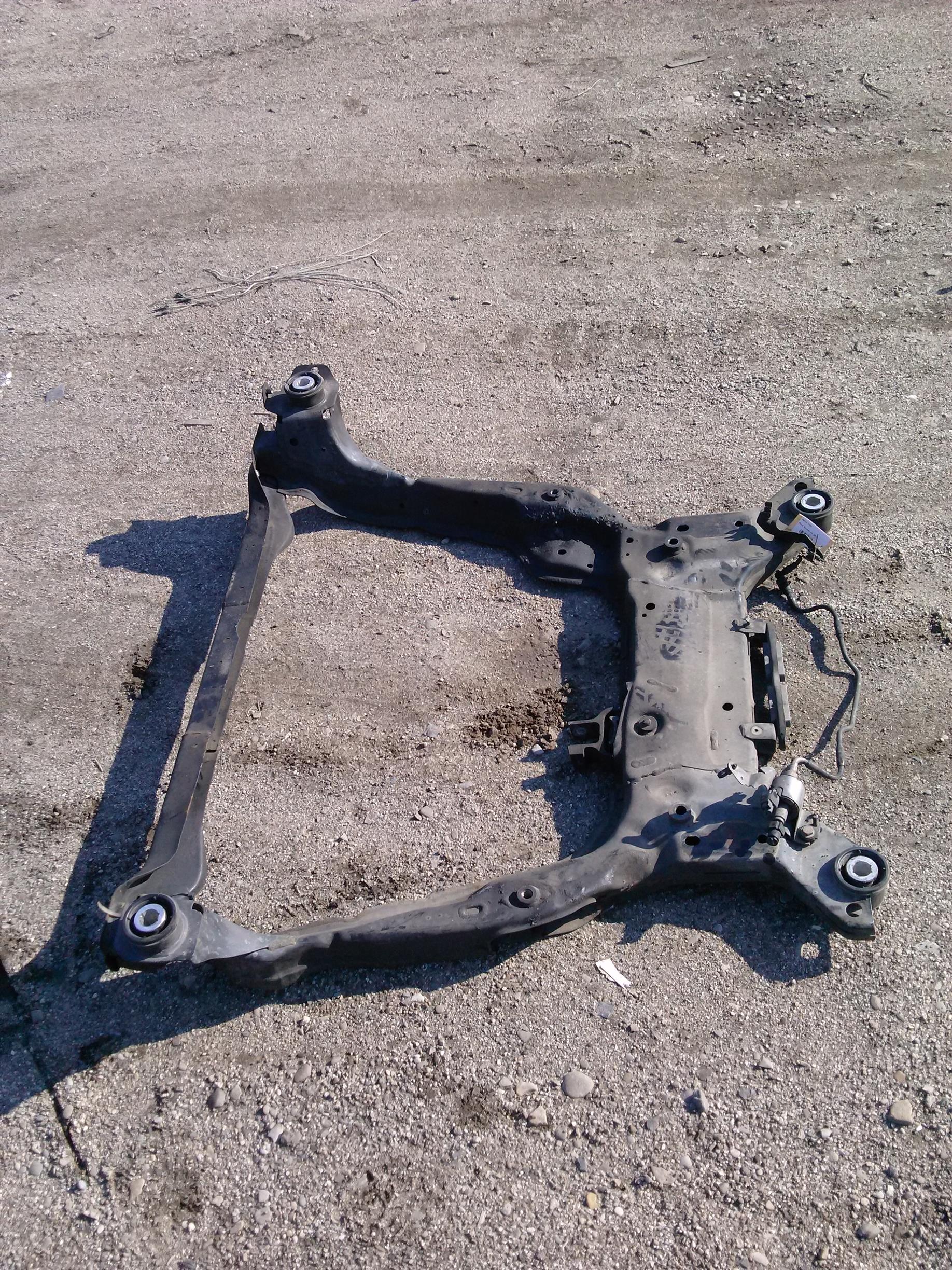 Punte fata Ford Galaxy an 2011
