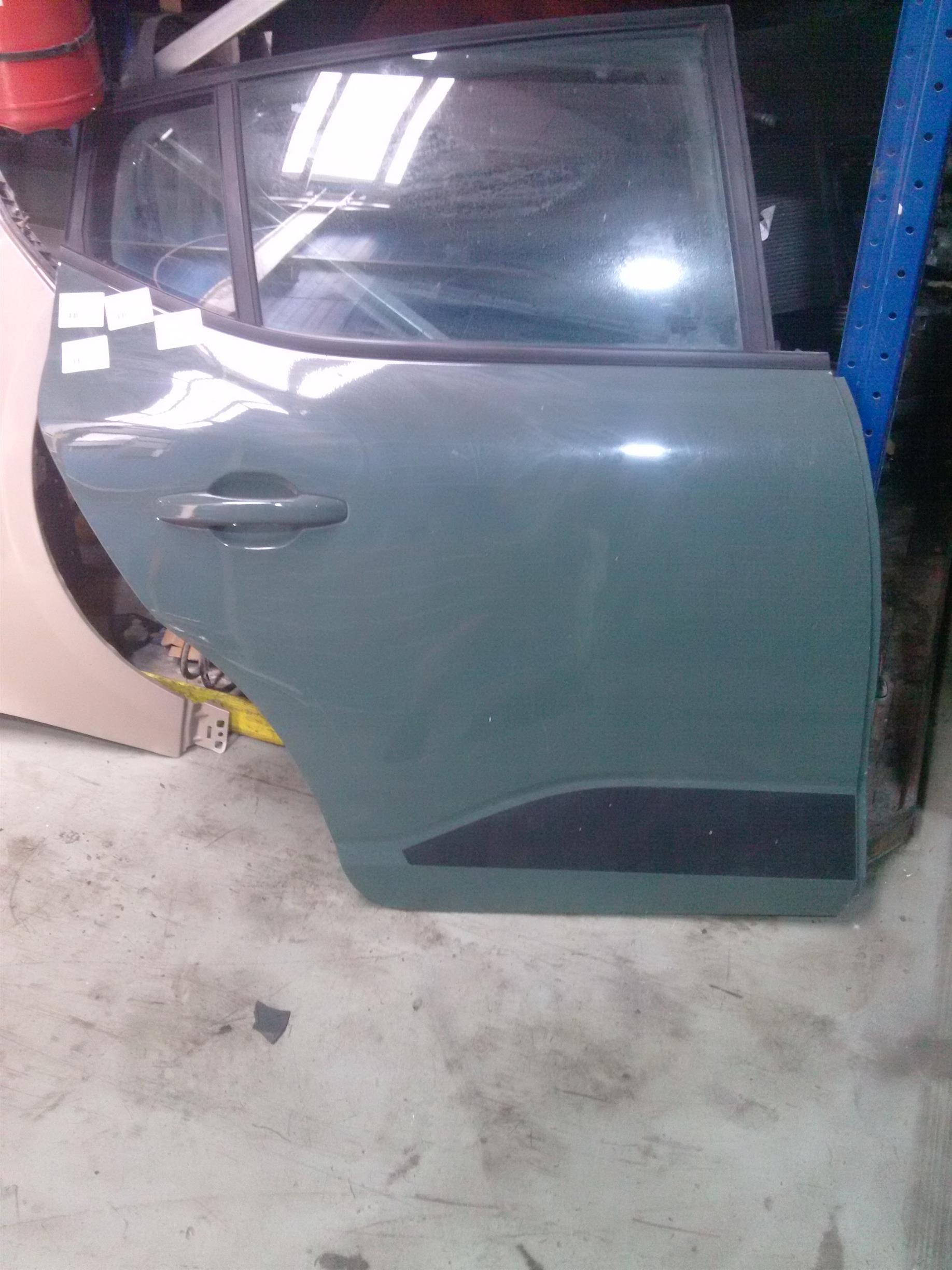 Macara+motoras dreapta spate Dacia Sandero 1.0TCE, an 2024, H4D-E4