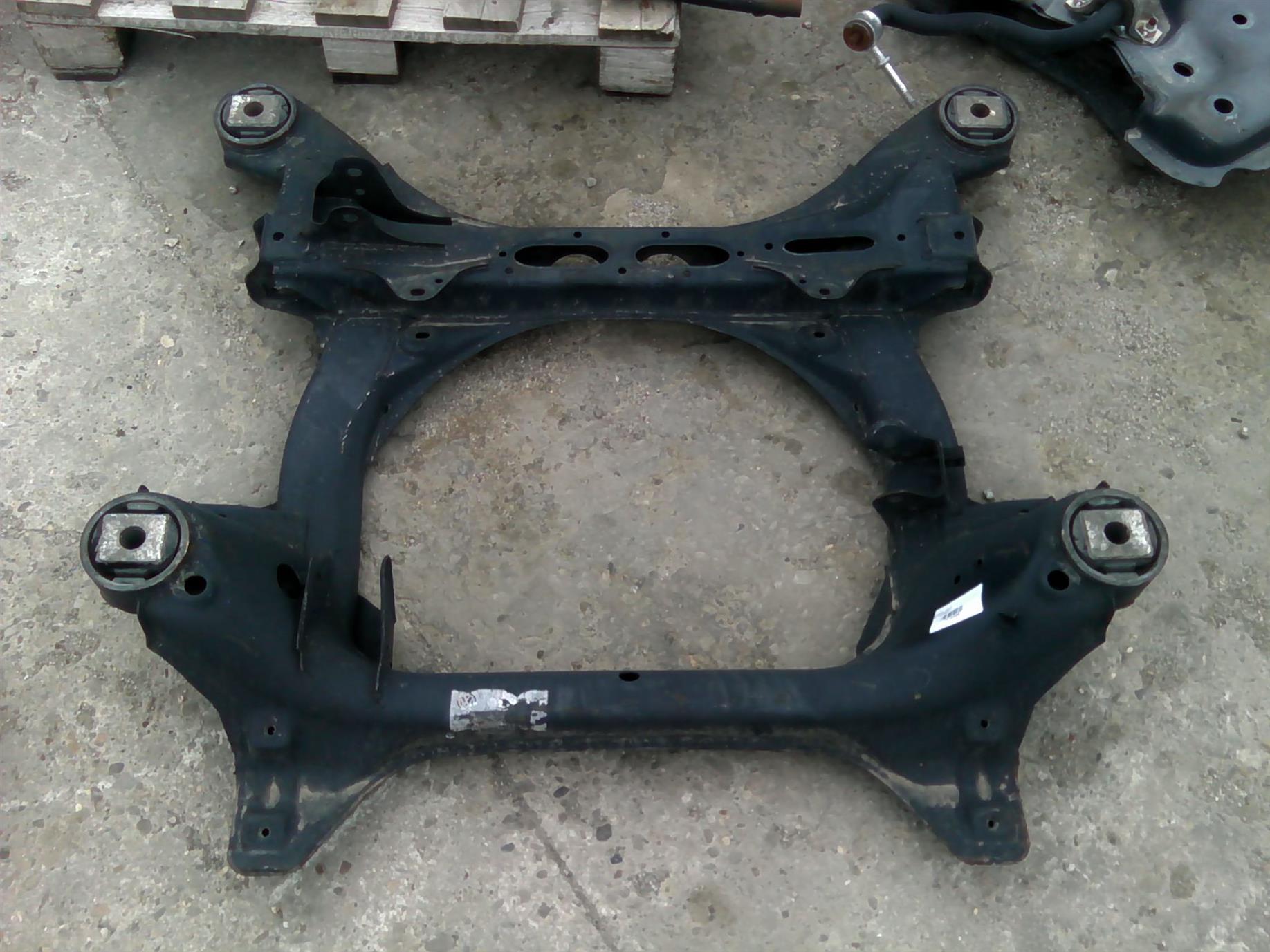 punte fata Volkswagen Touareg