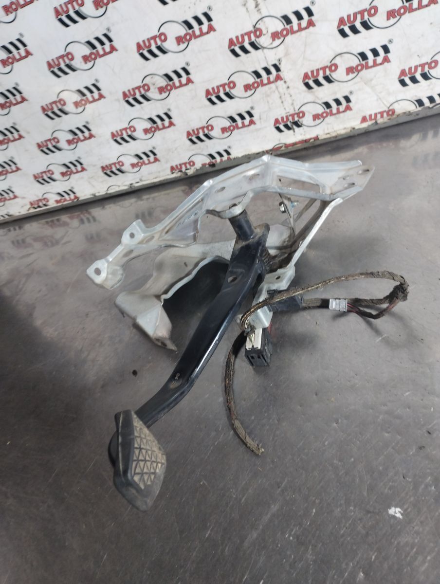 Pedala ambreaj Opel Astra H 1.7d an 2006 