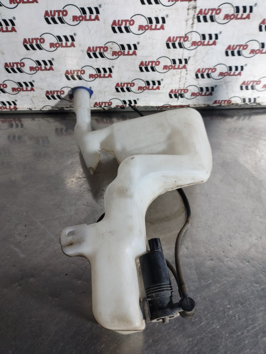 Vas spalator +motoras Ford Fiesta 1.6d an 2012