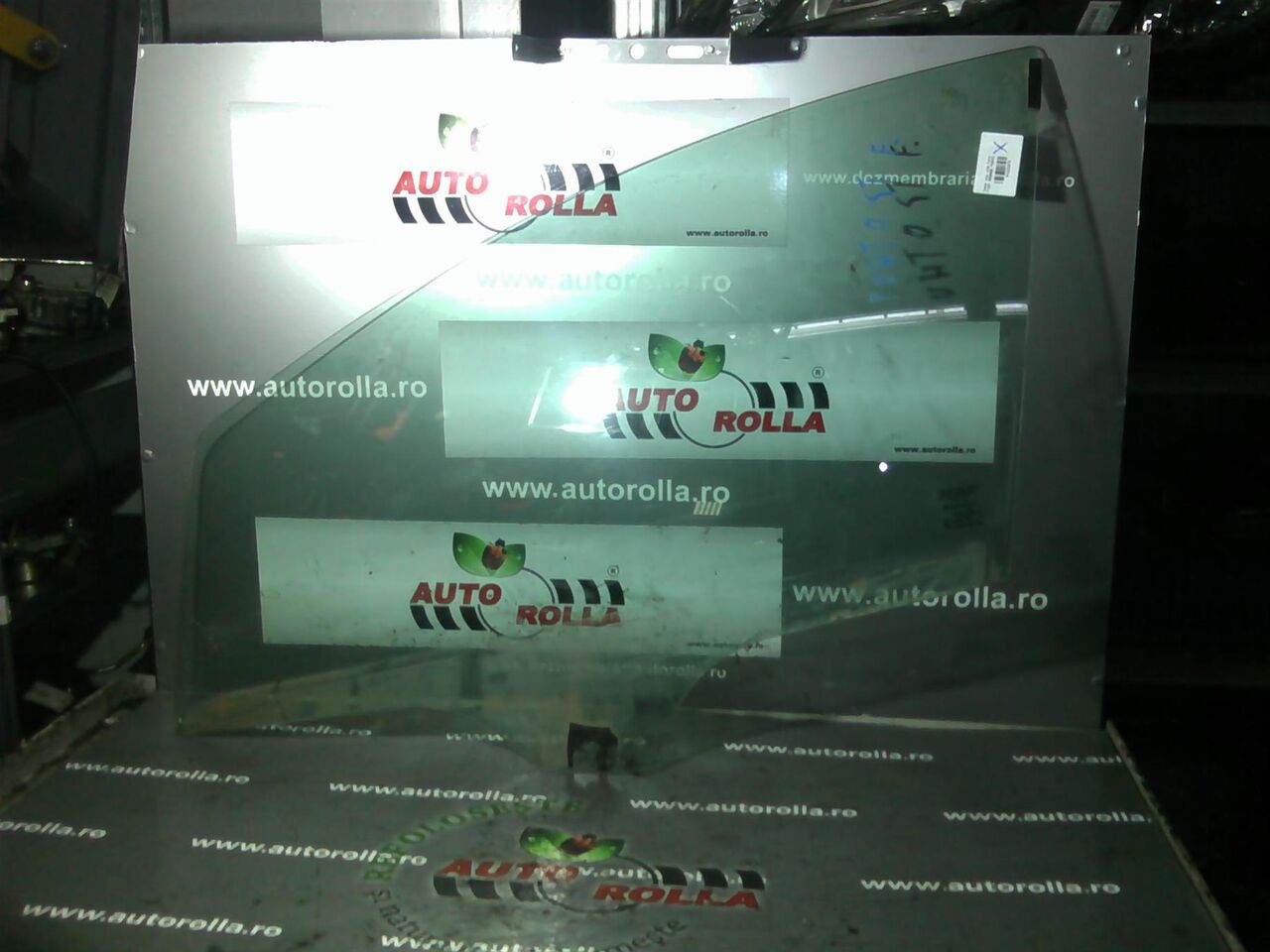 geam usa stanga fata Fiat Grande Punto