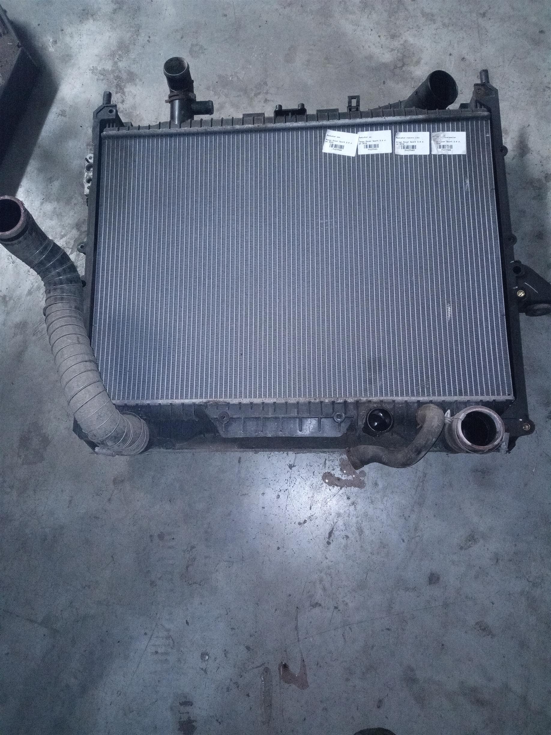 Radiator apa Range Rover Sport 3.0 d, an 2012