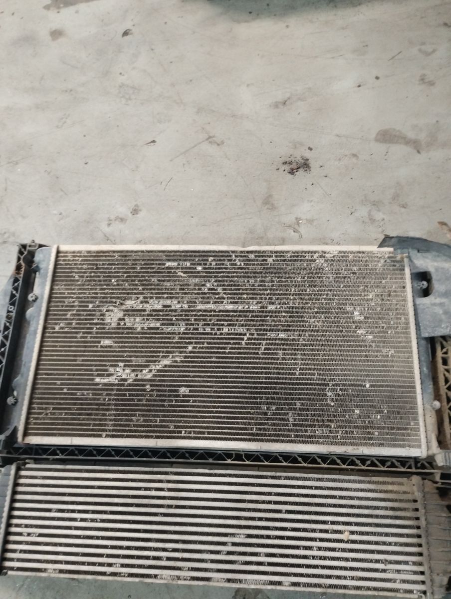 Radiator apa Volkswagen T5 1.9d an 2007
