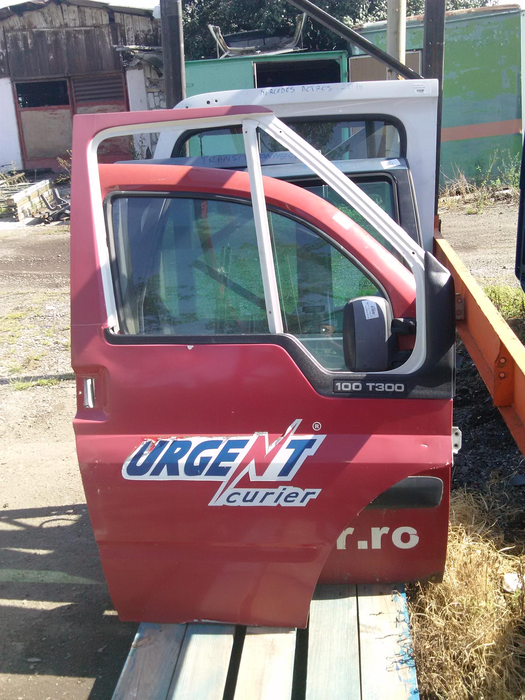 Usa dreapta fata Ford Transit an 2004