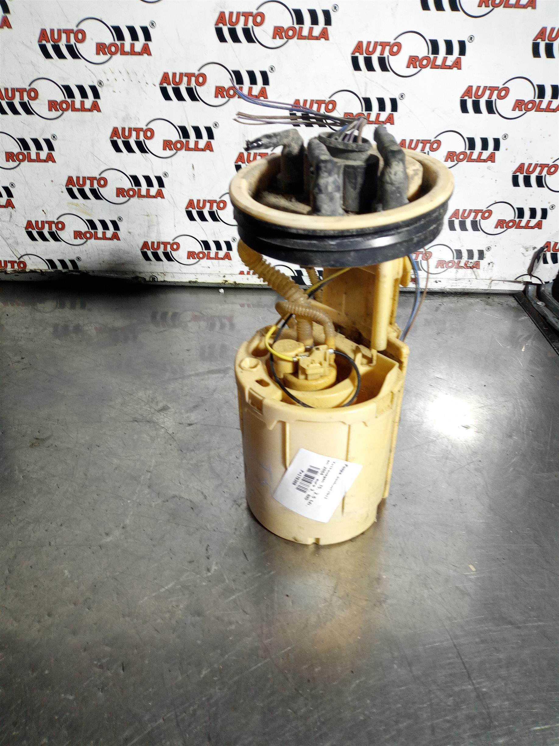 Pompa combustibil Volkswagen T5, 2.5 tdi, an 2004, euro 3, AXD