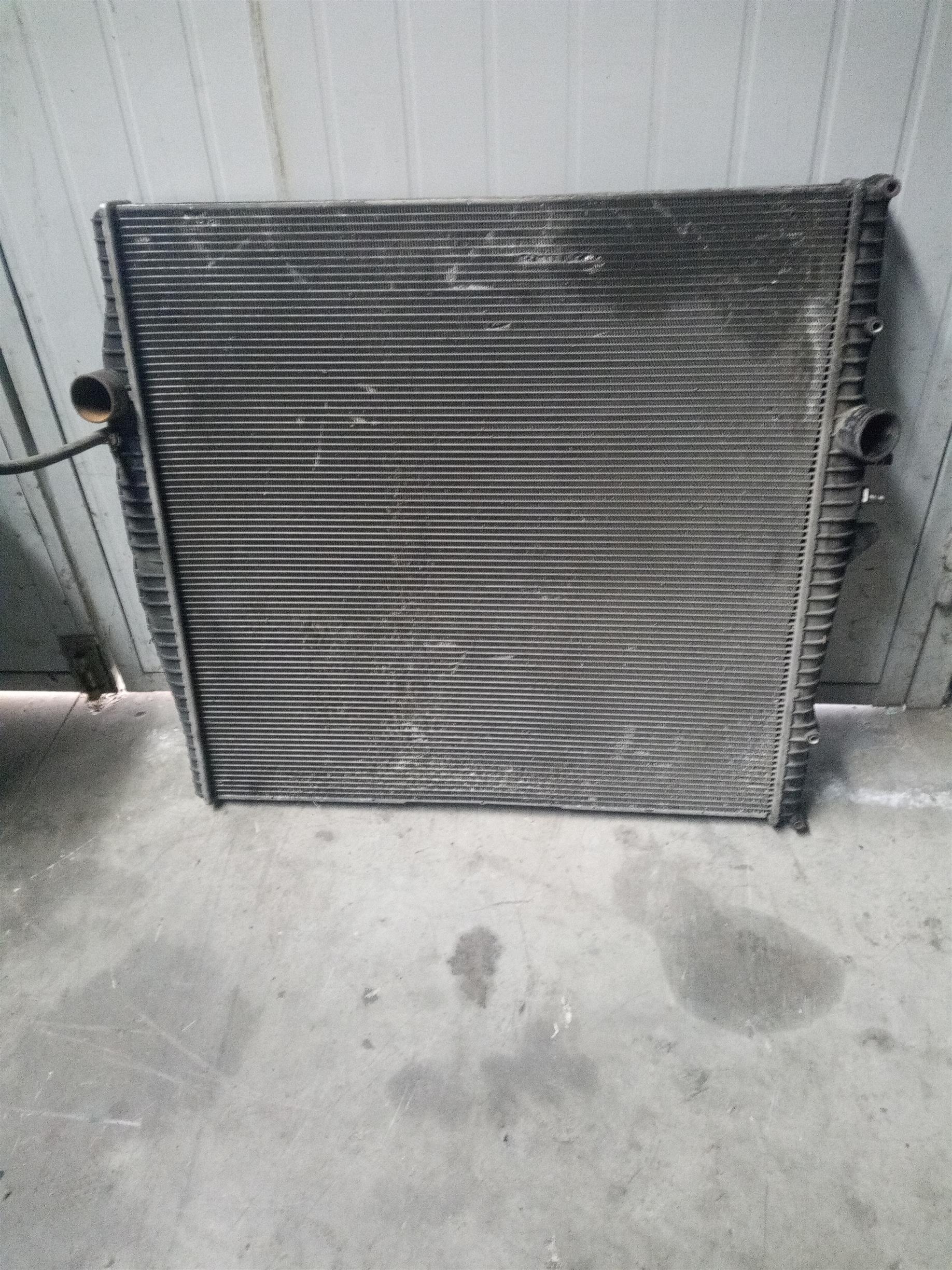 Radiator apa Volvo FH12