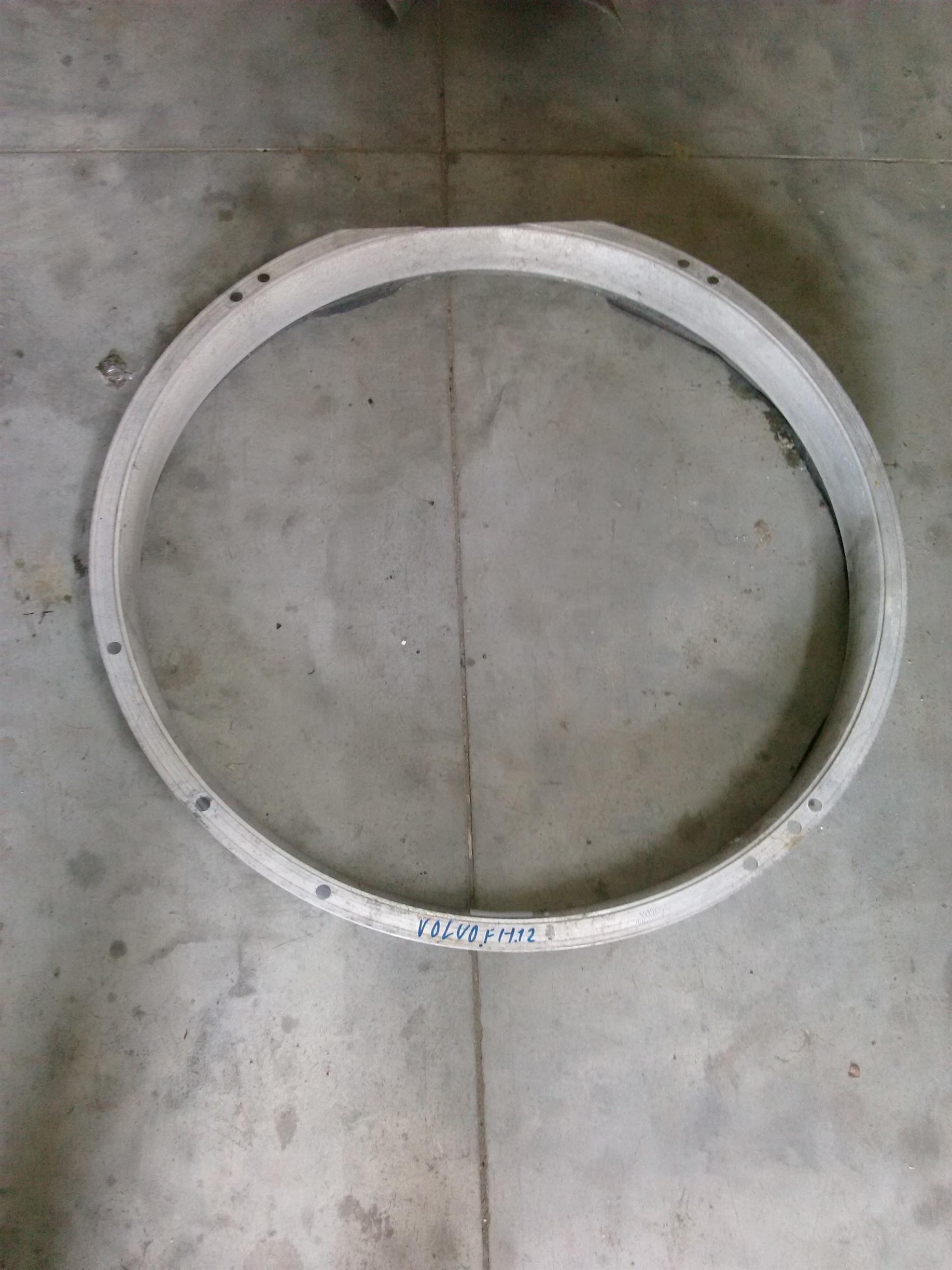 inel difuzor radiator apa Volvo FH12