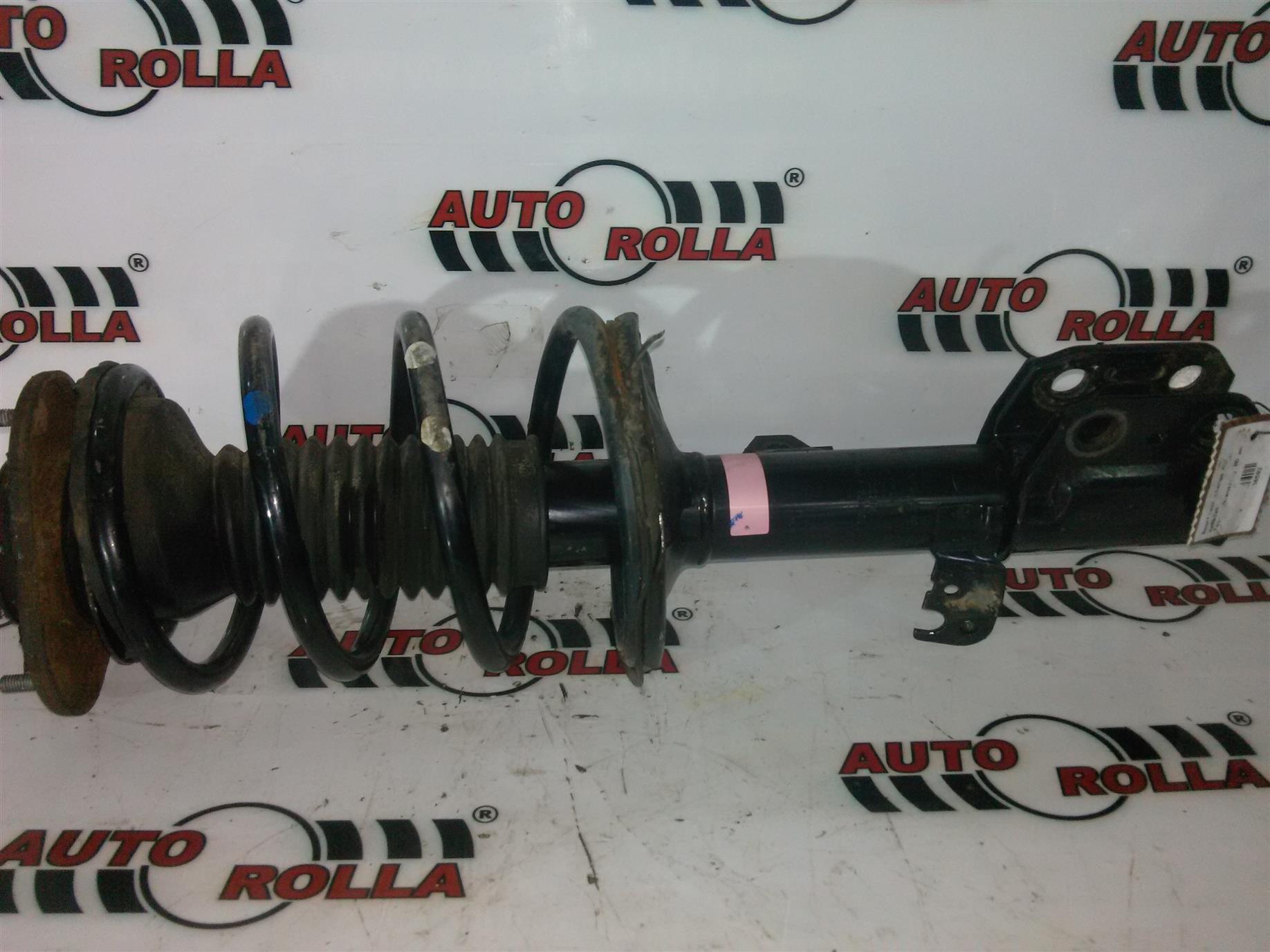 Amortizor stanga fata complet Toyota Avensis 2.0D an 2007