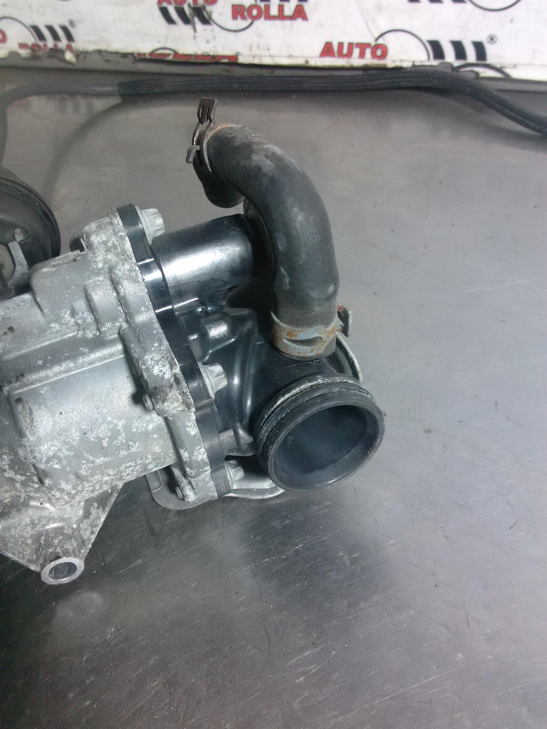 Carcasa termostat Mercedes B 180, W246, 1.6S, an 2012