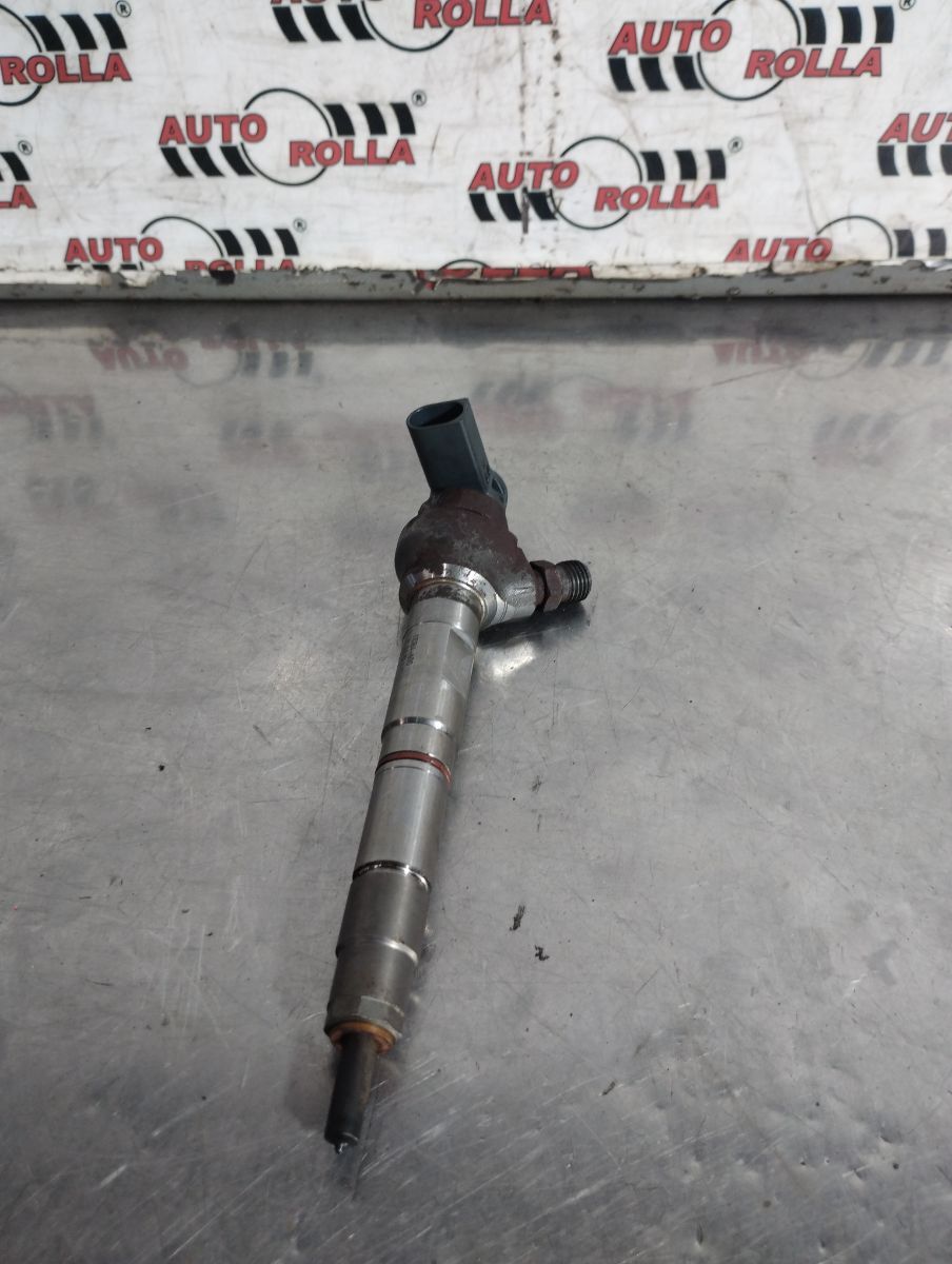 Injector Audi A4 B9 2.0d an 2015