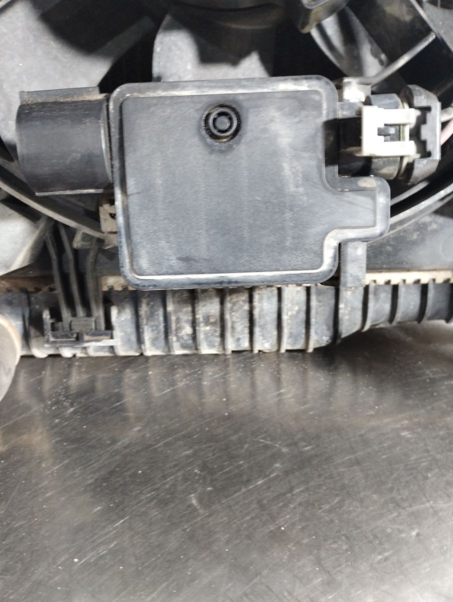 Releu electroventilator Ford Fiesta 1.6d an 2012 