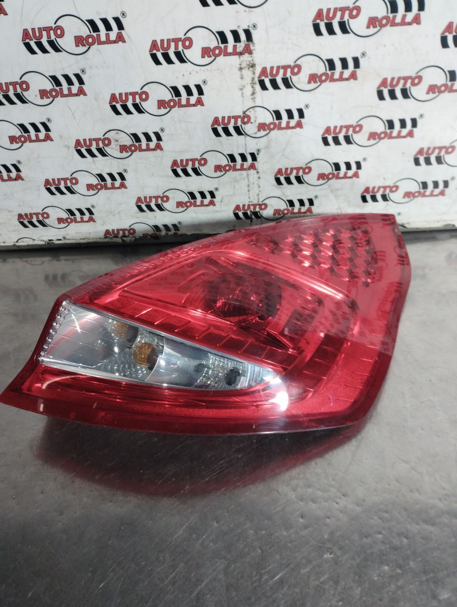 Stop dreapta Ford Fiesta 1.6d an 2012