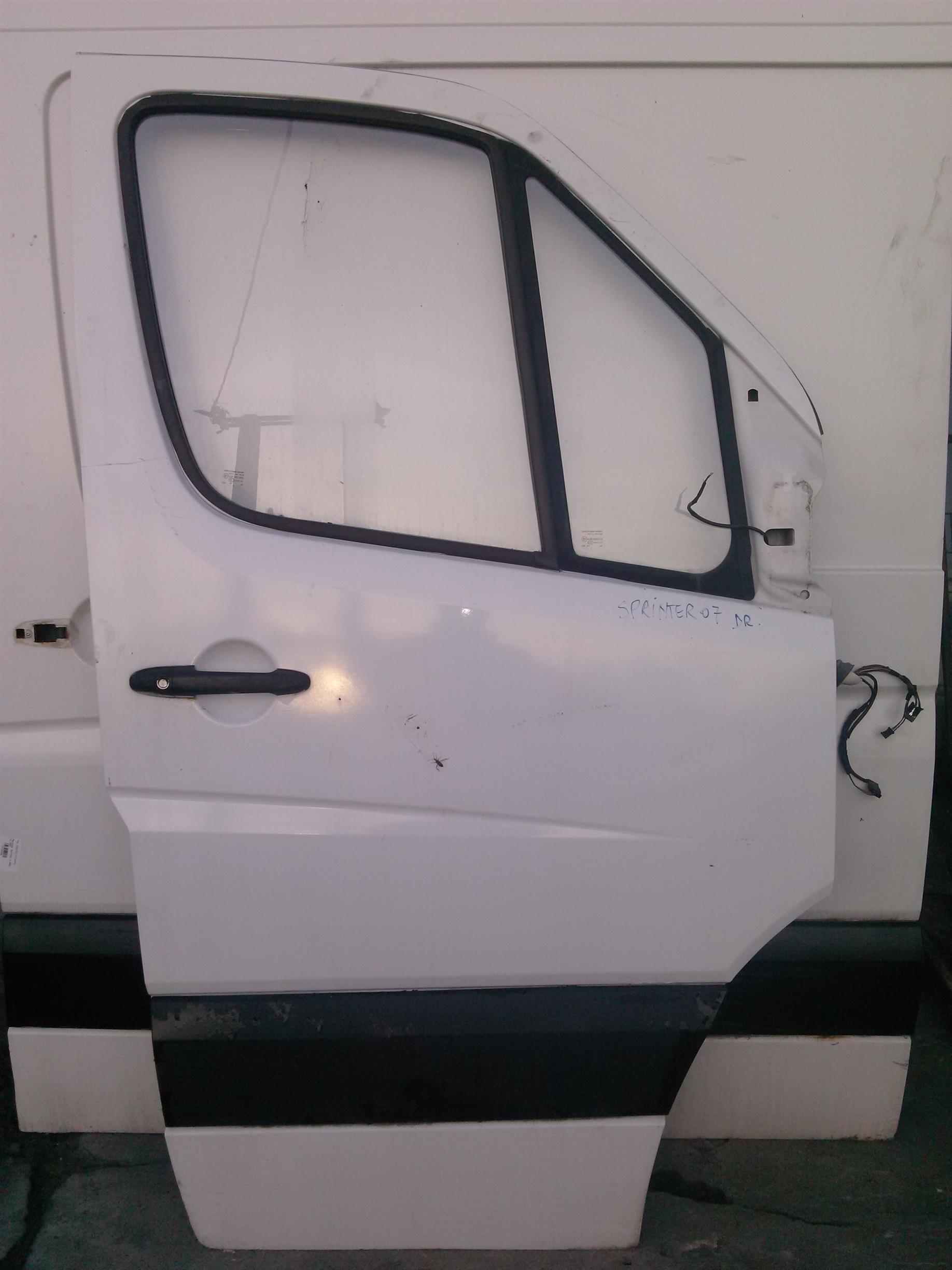 Usa dreapta fata Mercedes Sprinter 2.2CDI, an 2007