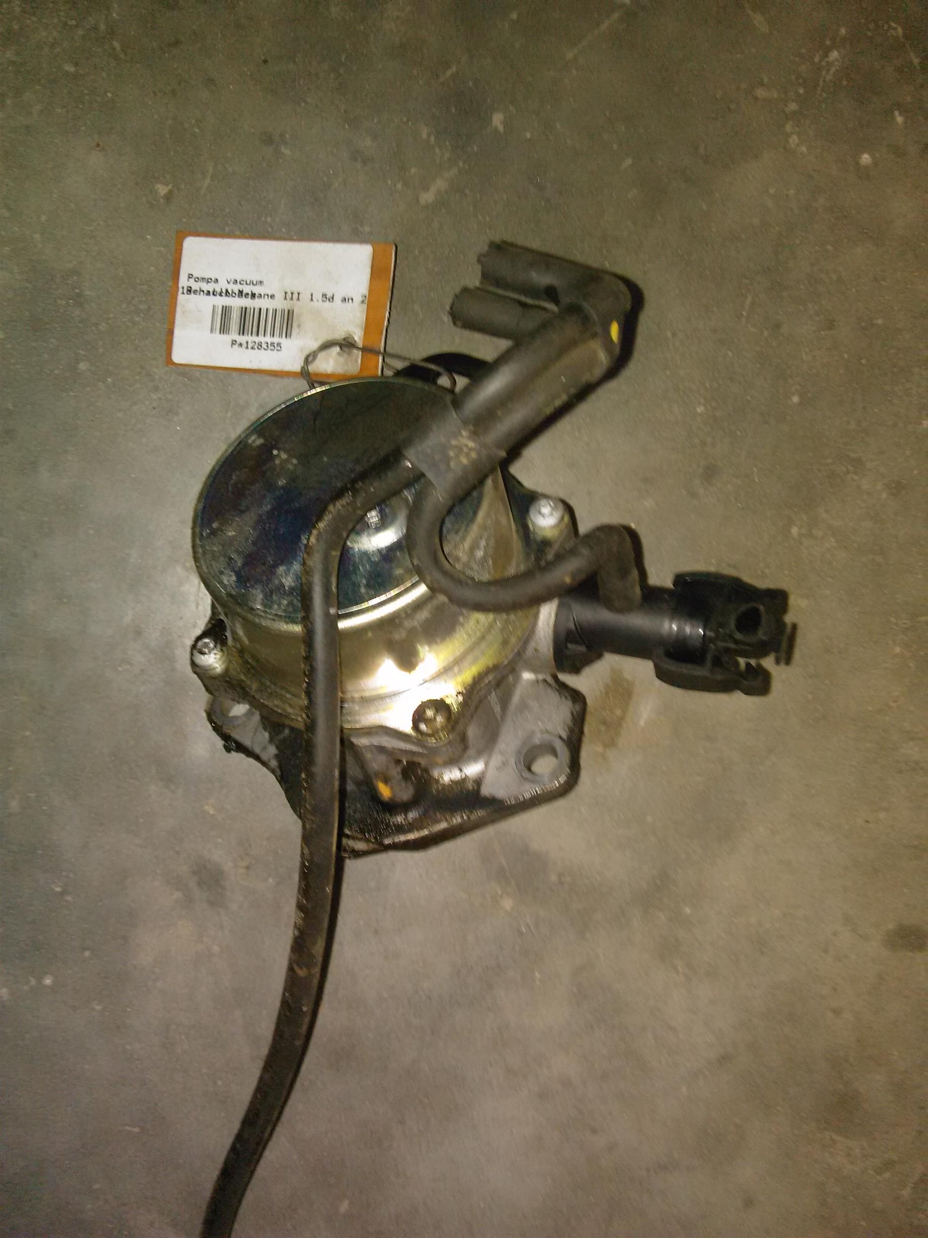Pompa vacuum Renault Megane III 1.5d an 2010 hatchback