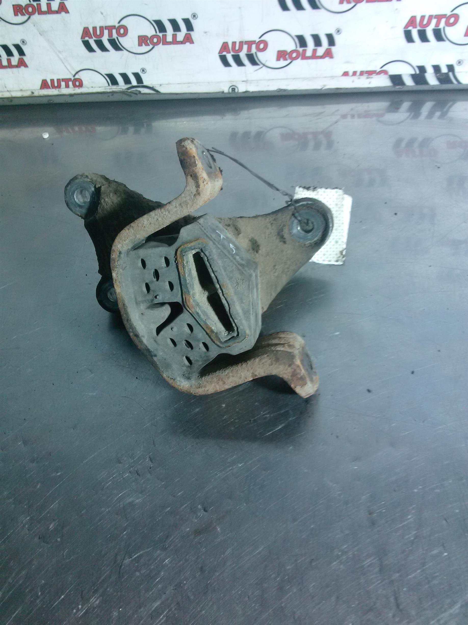 Tampon motor VW Transporter T5 1.9 tdi, an 2005.