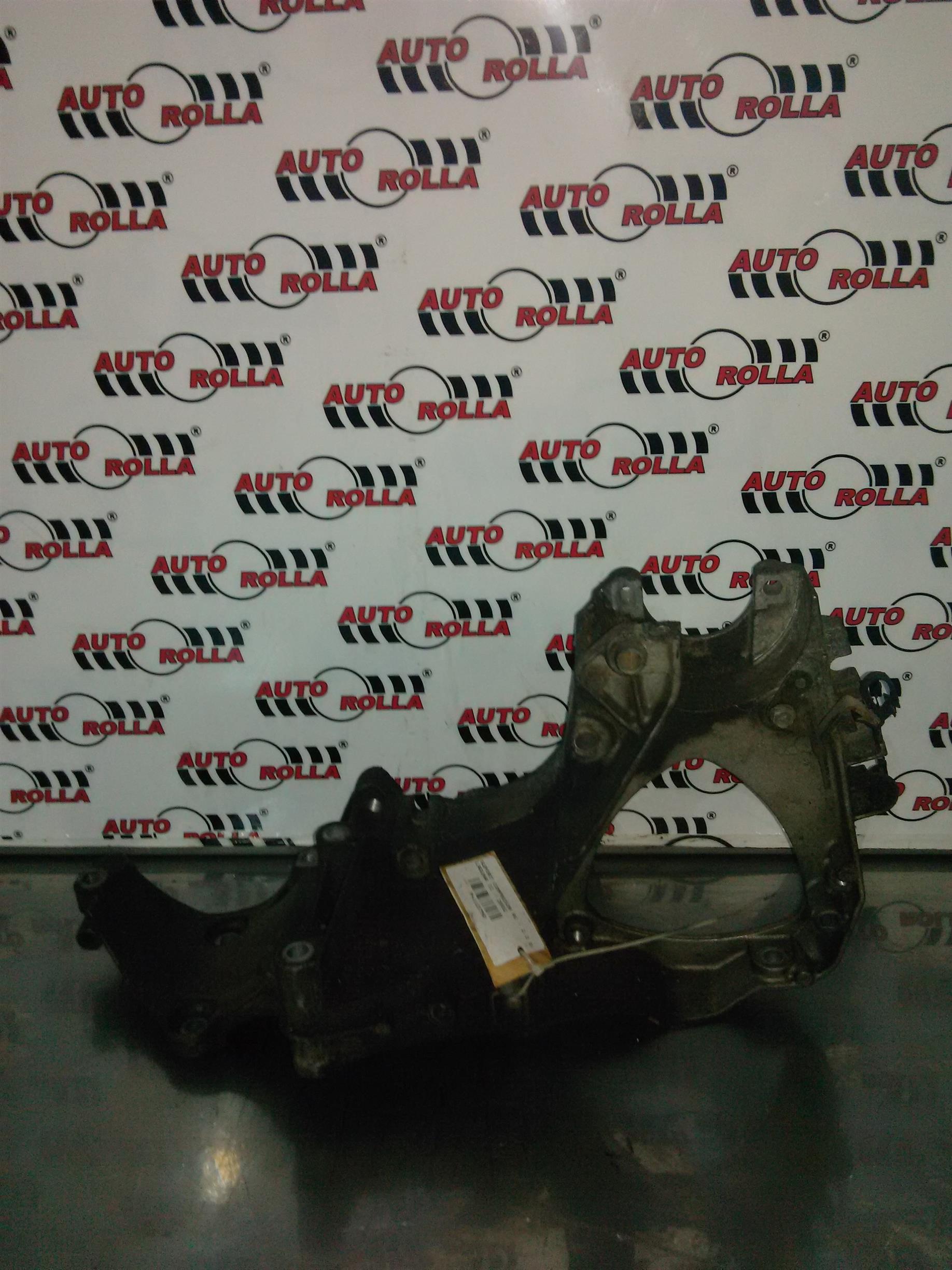 suport compresor ac Renault Laguna 2, 2.2D an 2002
