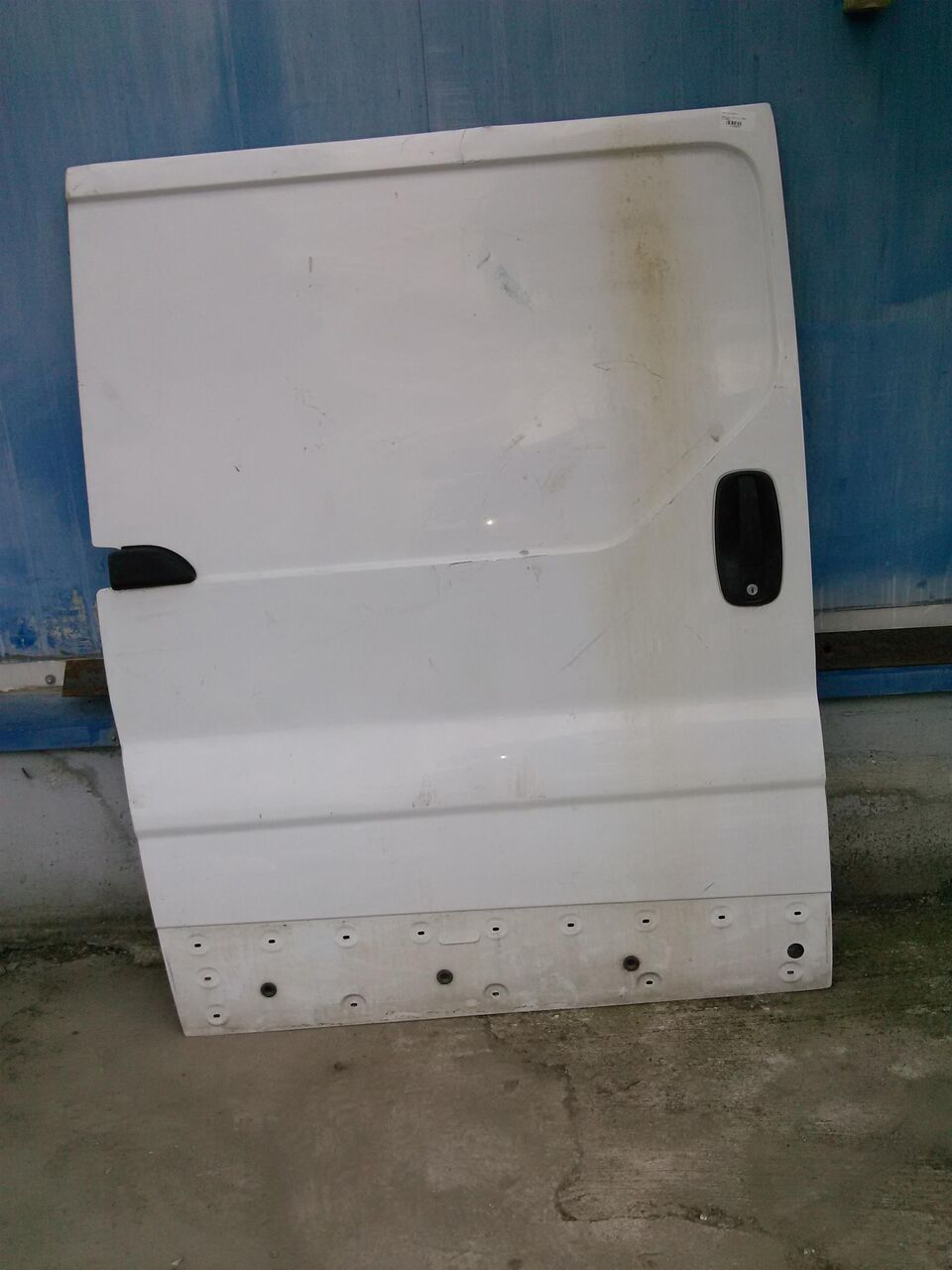 Usa culisanta Renault Trafic 1.9DCI, an 2005
