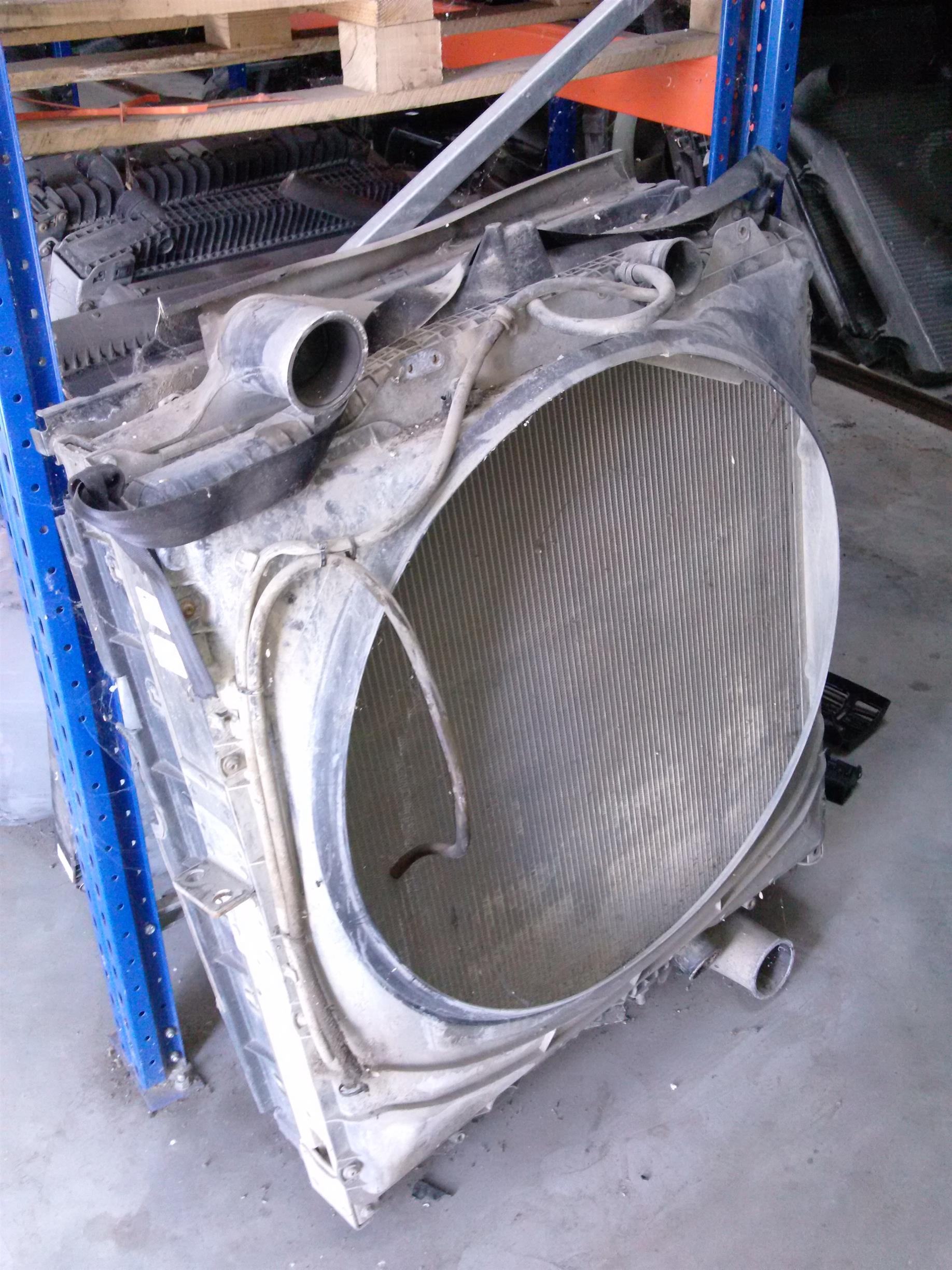 radiator apa si difuzor Volvo FH12