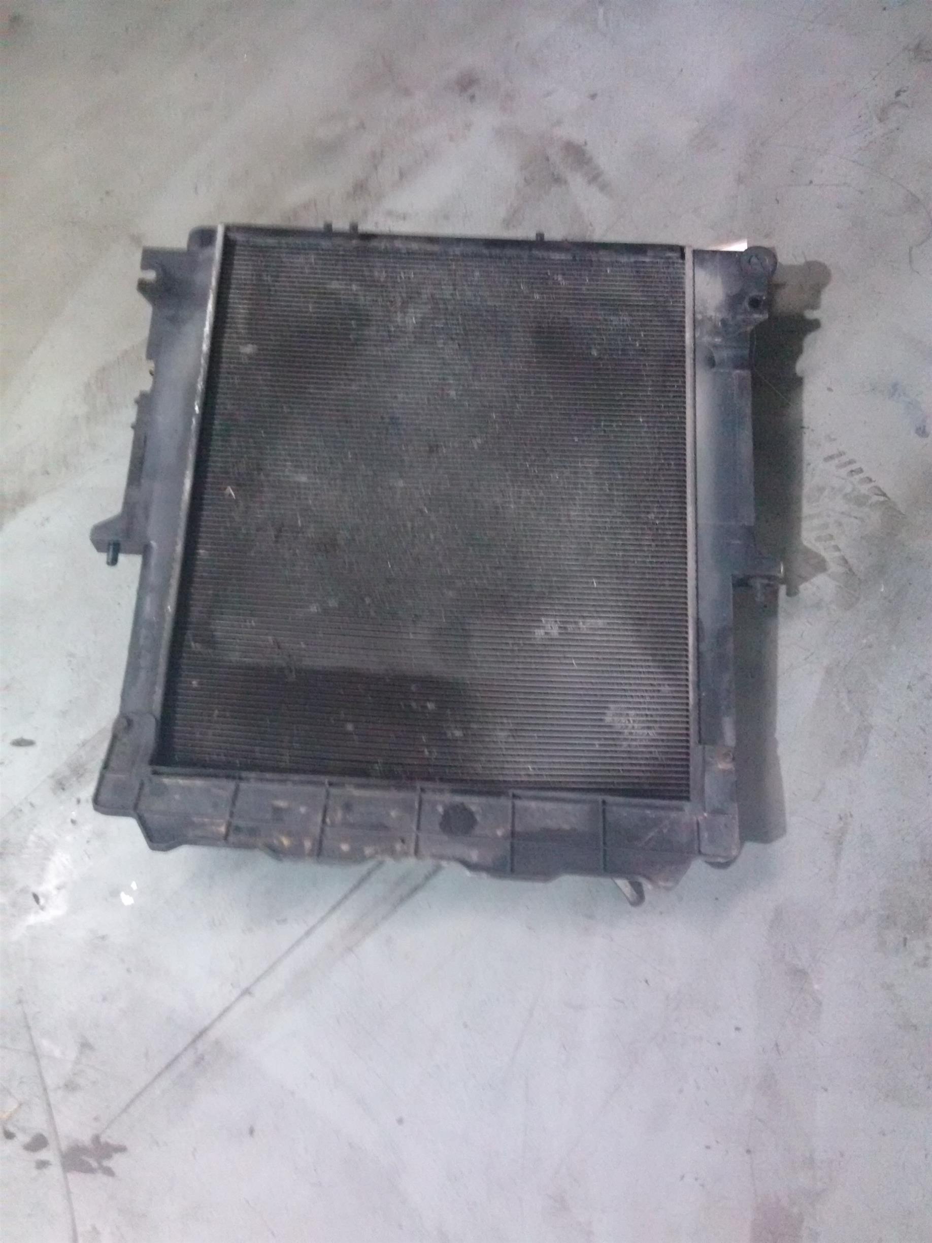 Radiator apa Mitsubishi L200, an 2008.