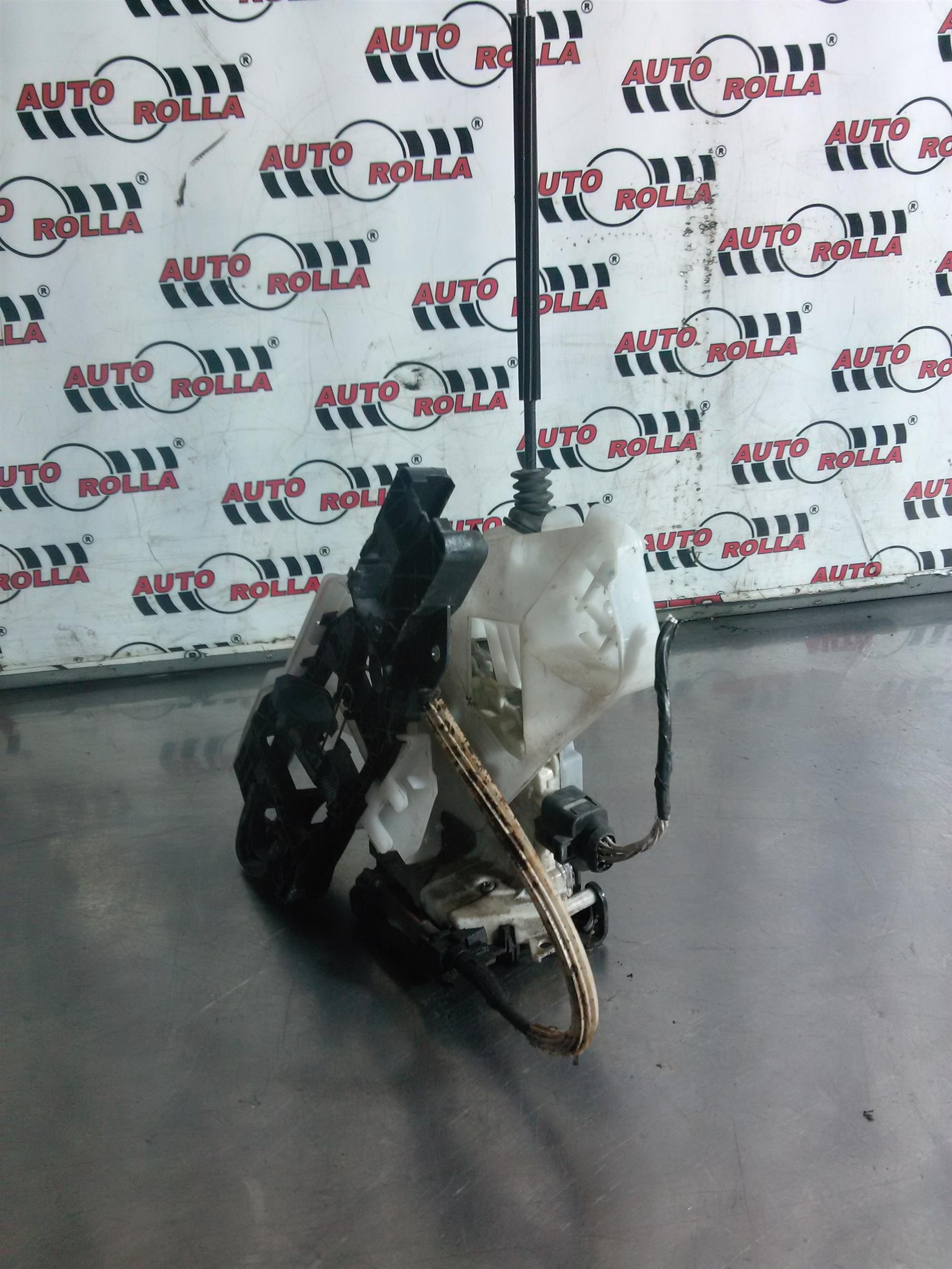 Cremaliera dreapta spate Volkswagen Passat B7 an 2011.