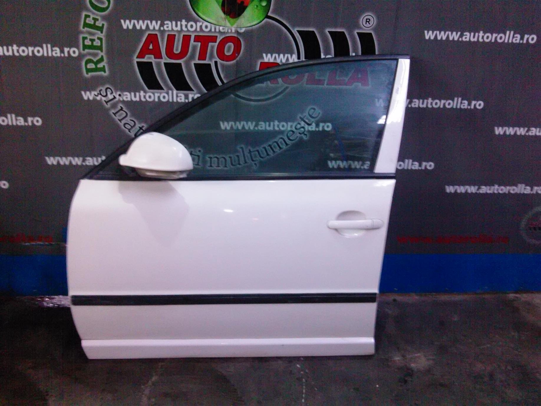 Oglinda stanga Citroen C-elysee an 2015