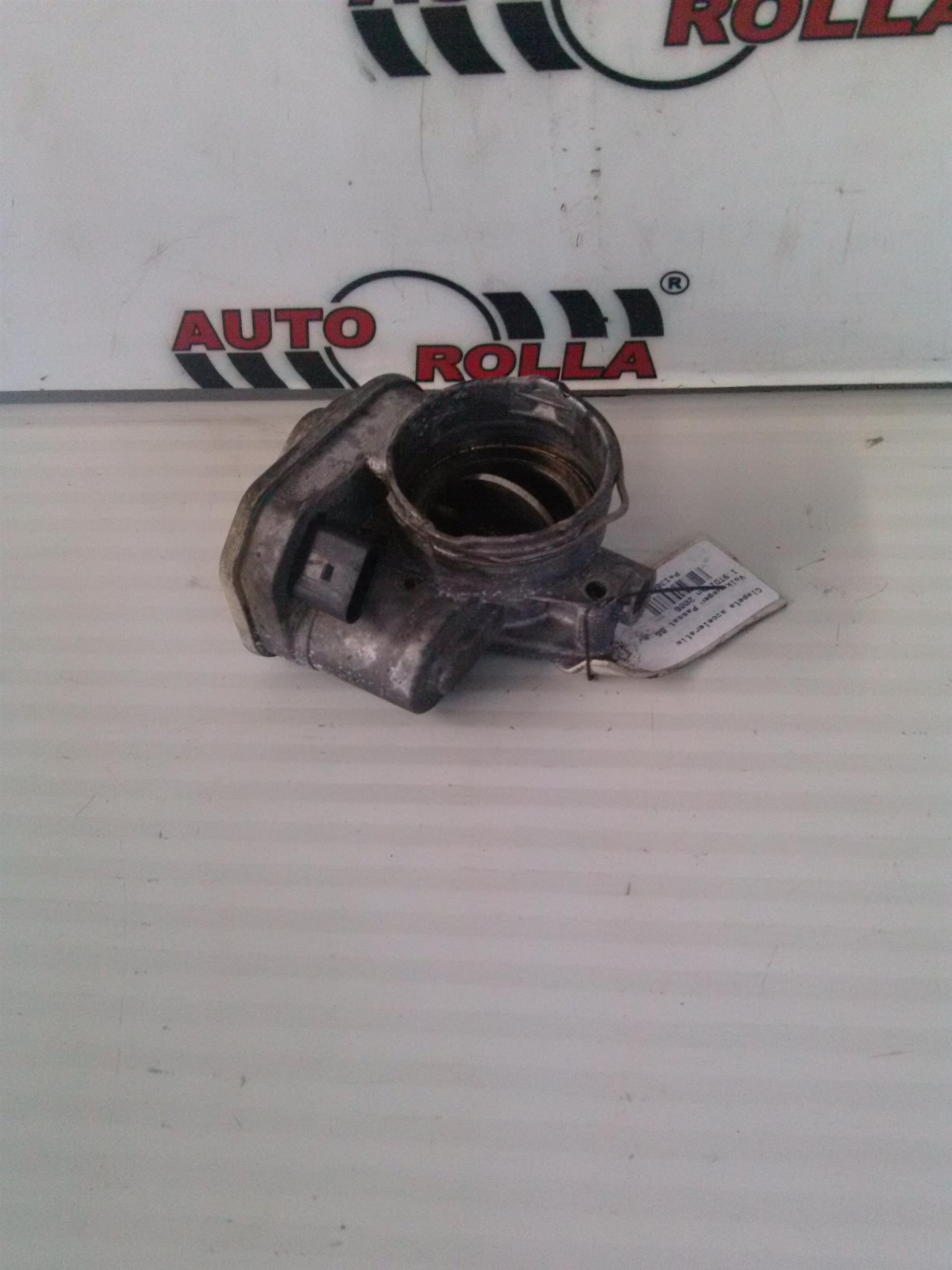 Clapeta acceleratie Volkswagen Passat B6 1.9TDI an 2006