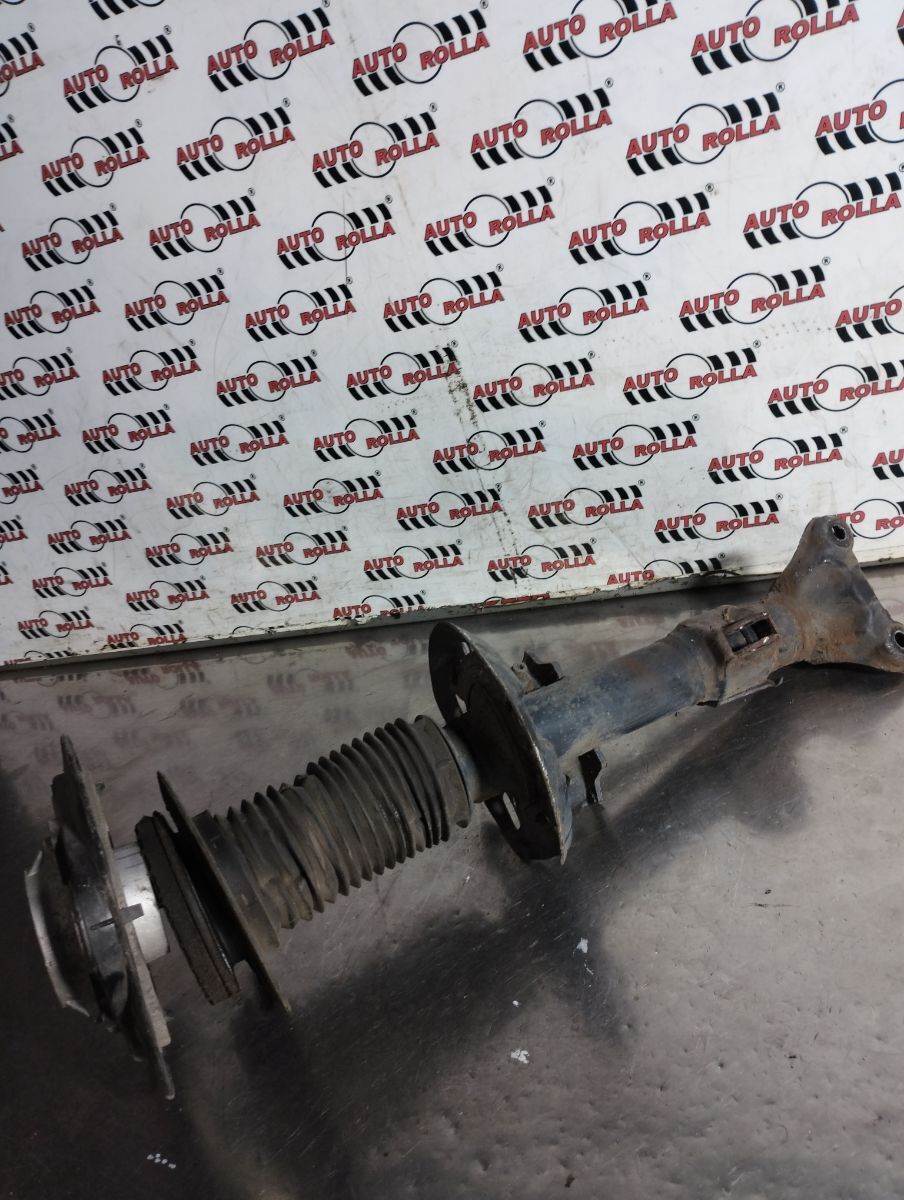 Amortizor+flansa stanga fata Mercedes W212 E300 2.2d an 2012 