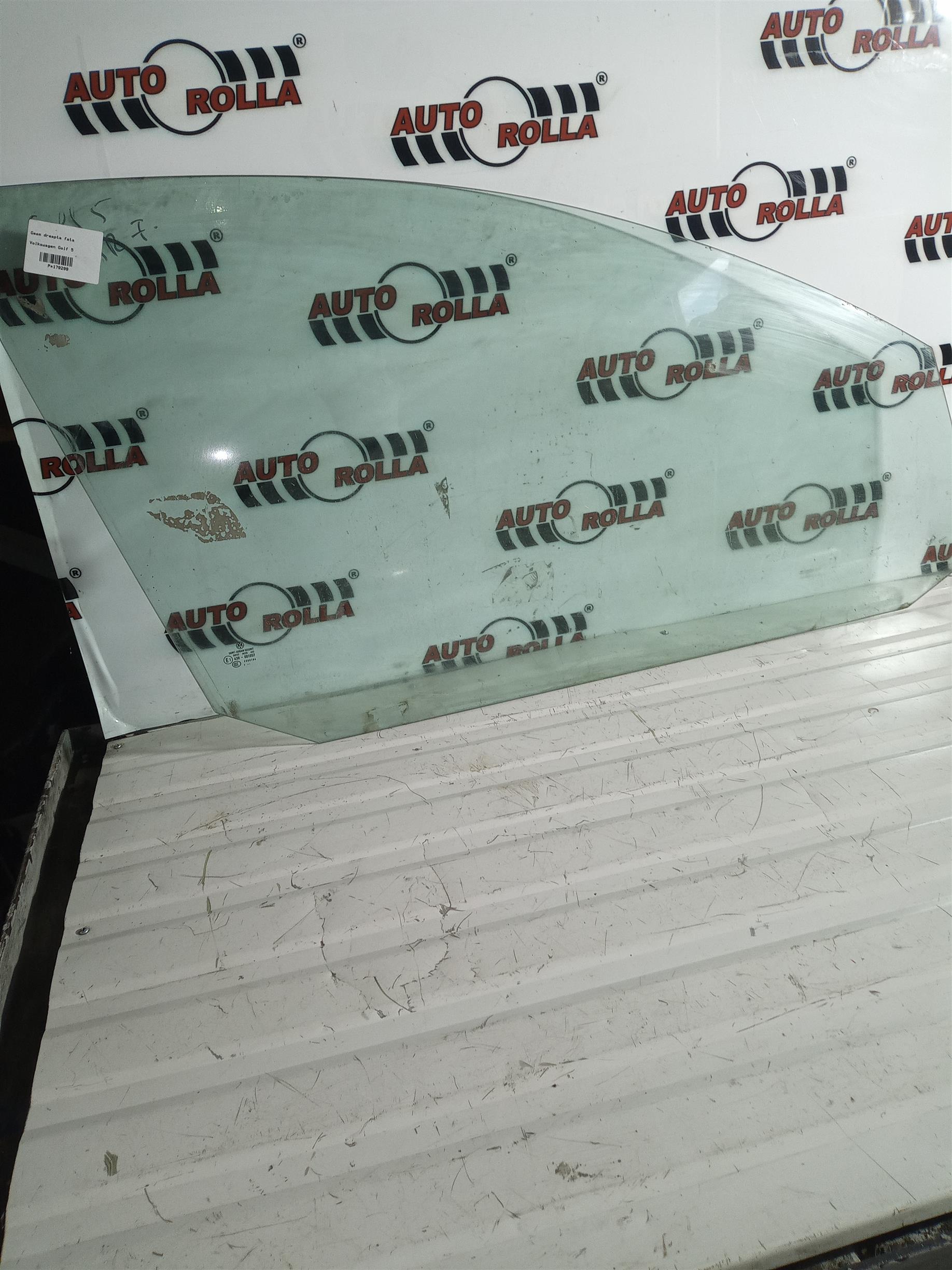 Geam dreapta fata Volkswagen Golf 5