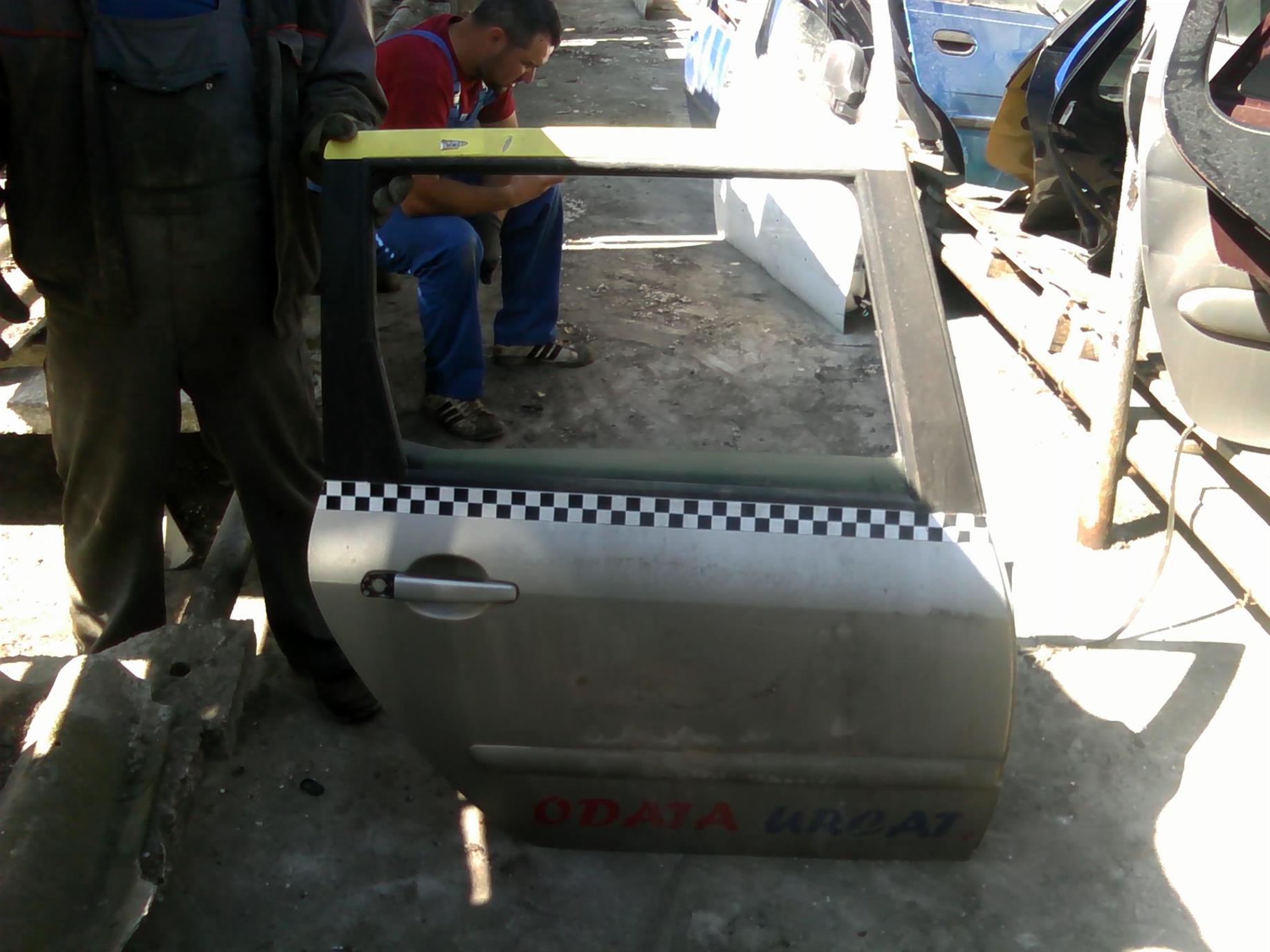 usa dreapta spate completa Peugeot 307
