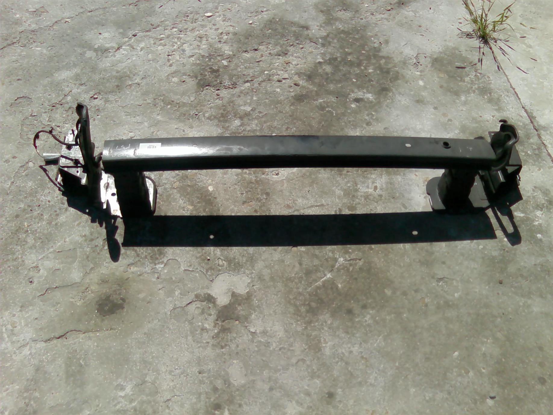intaritura bara spate Peugeot 3008, an 2010