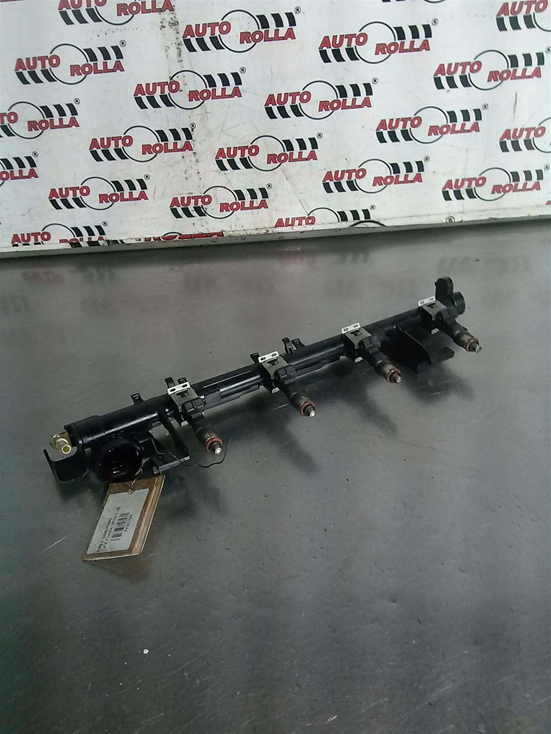 rampa injectoare Ford Fiesta 1.4S an 2010