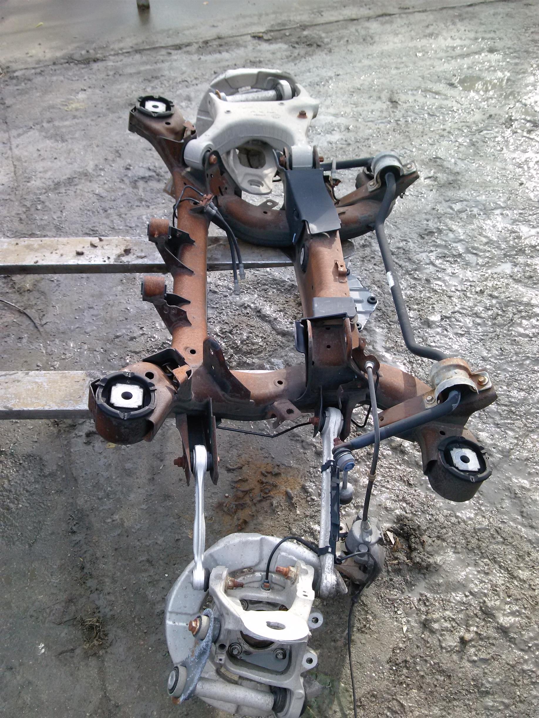 punte spate completa BMW X5 E70, an 2009