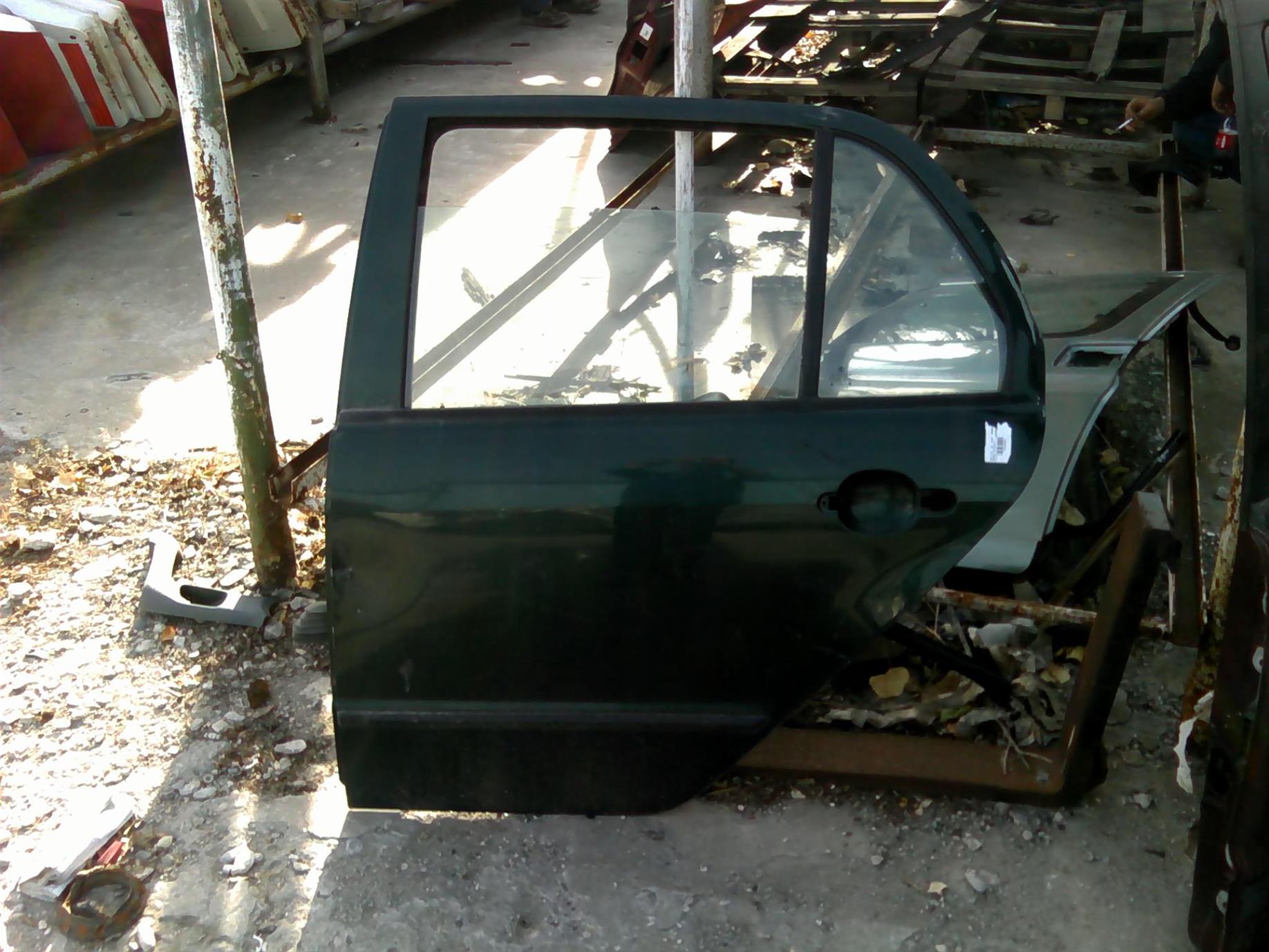 usa stanga spate completa break Skoda Octavia 1 break
