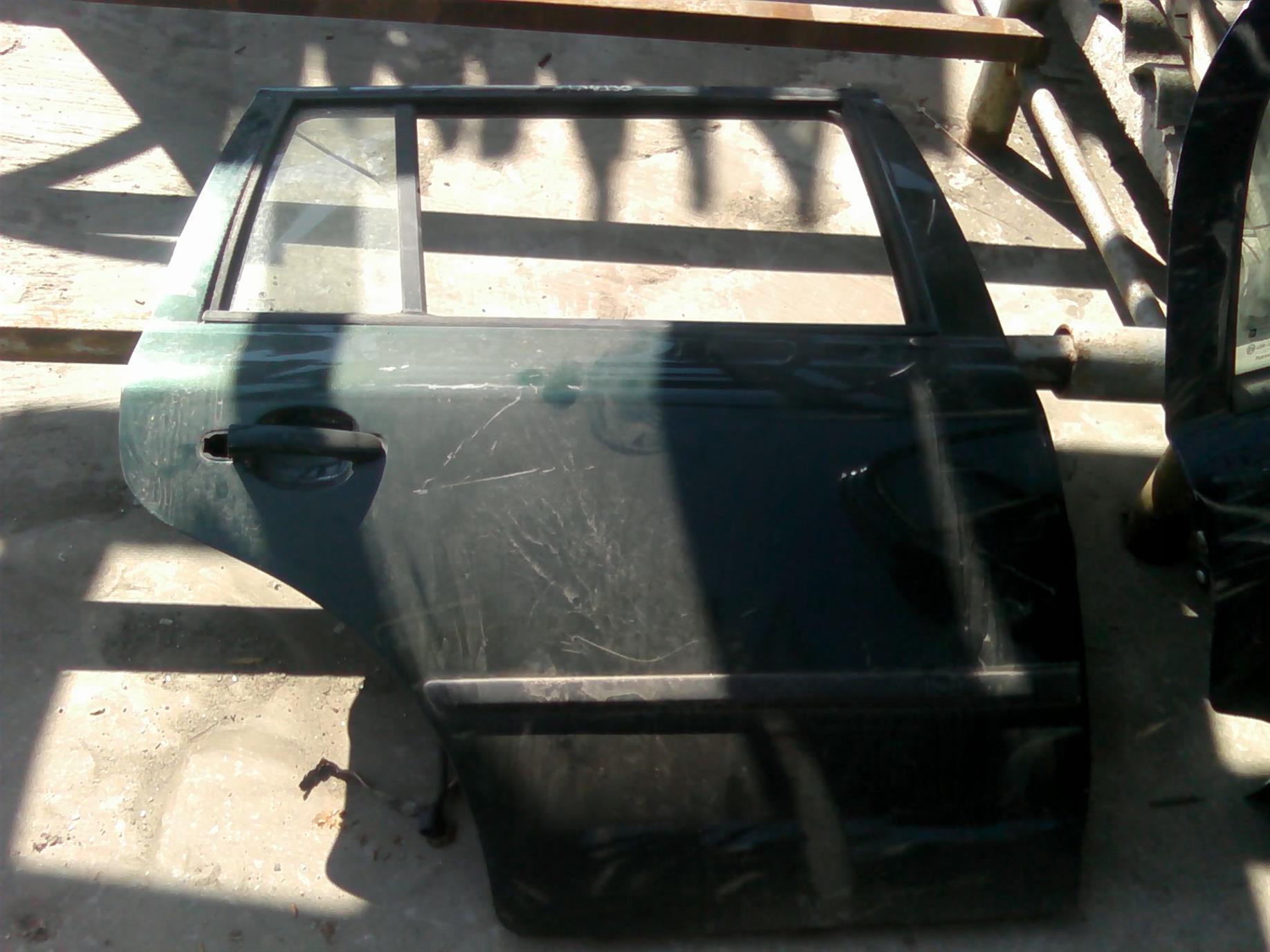usa dreapta spate completa break Skoda Octavia 1, break
