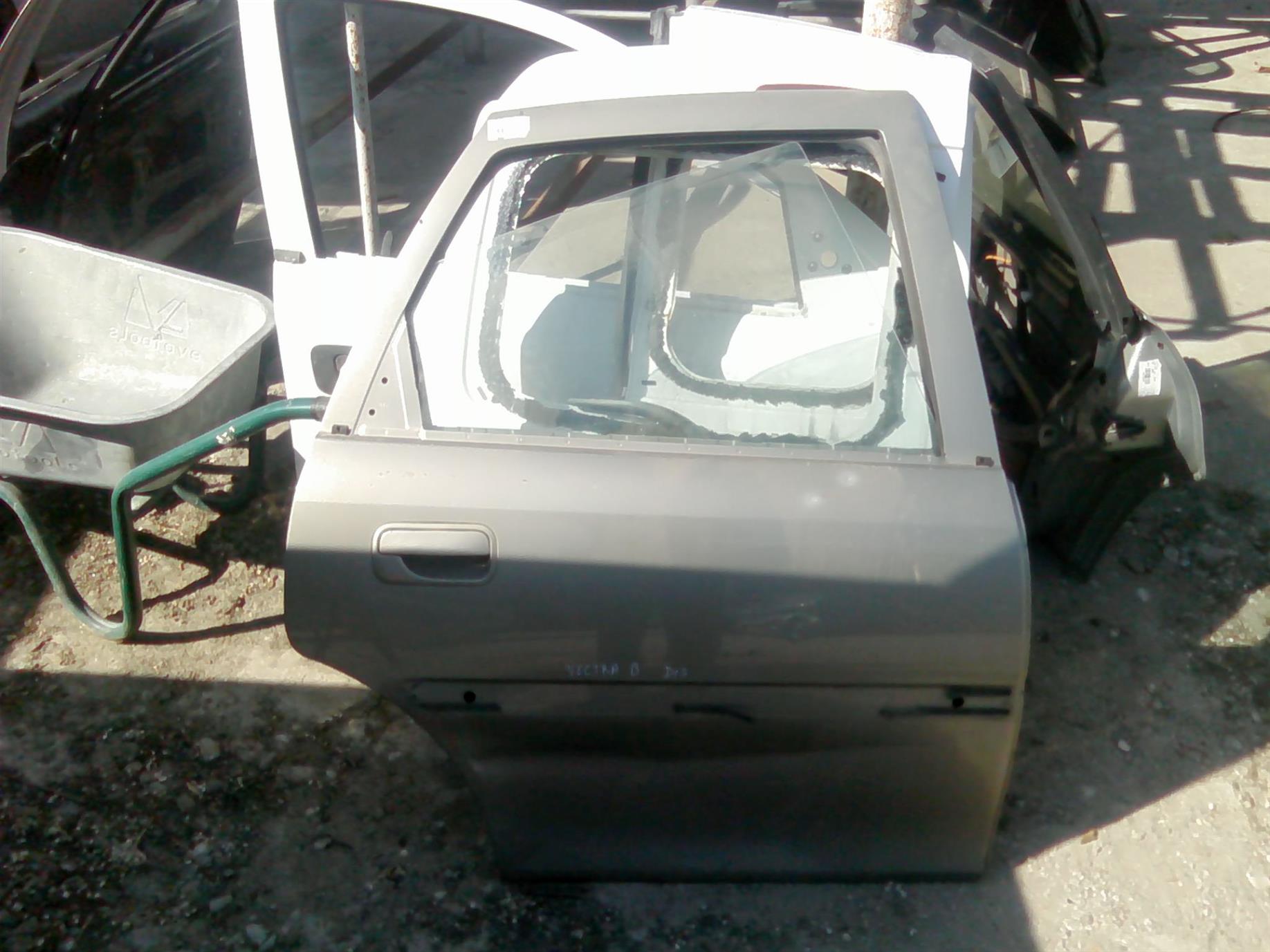 usa dreapta spate completa Vectra B