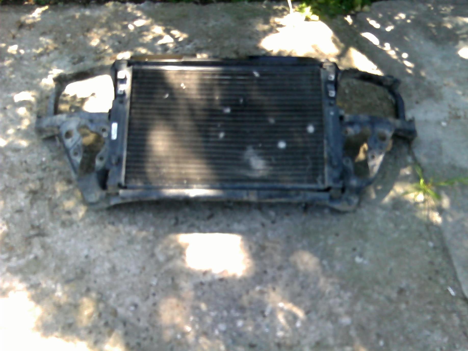 tragar si incuietoare capota fata Audi A4, an 1998