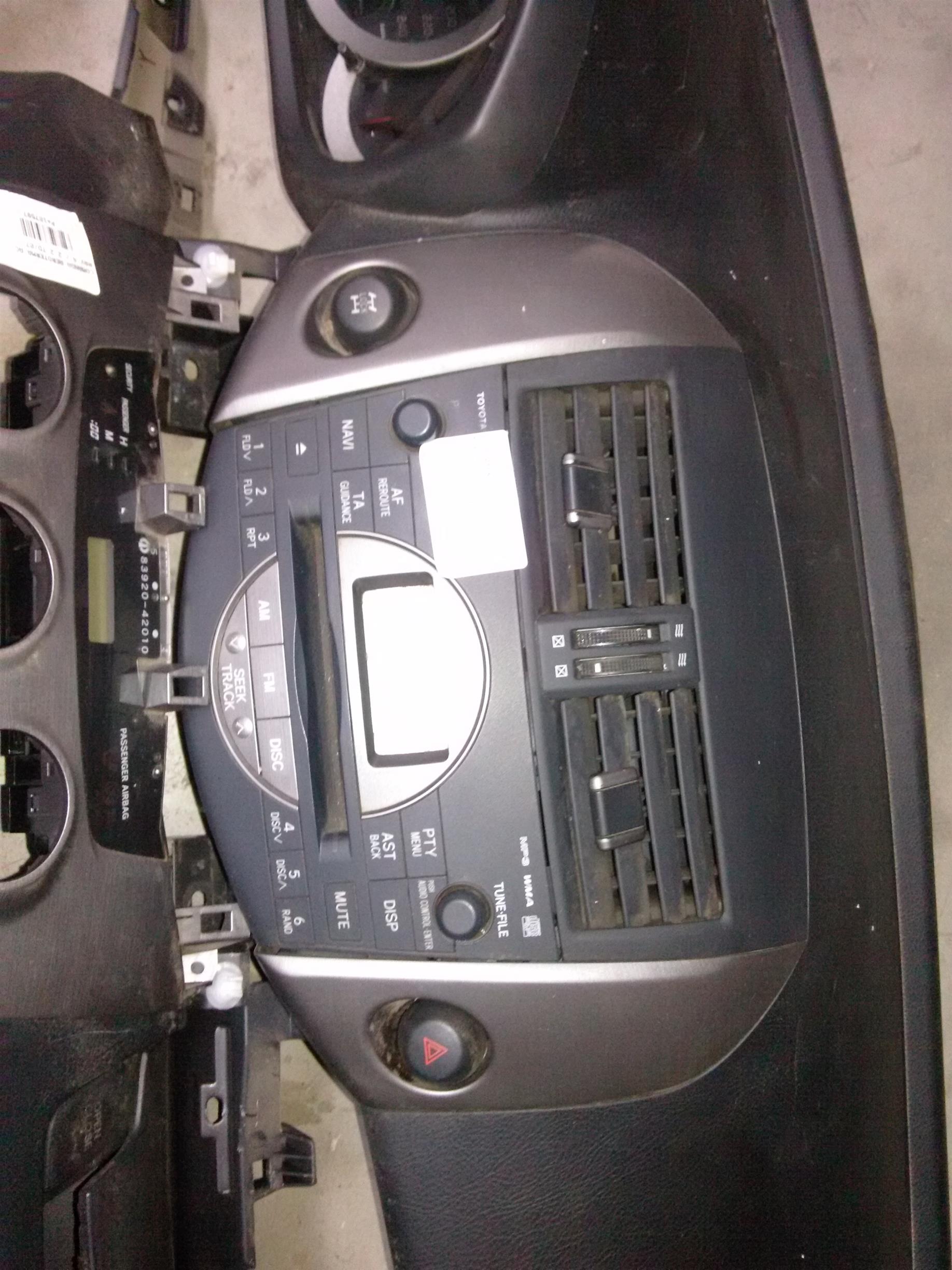 cd player Toyota Rav 4, 2.2D, an 2007