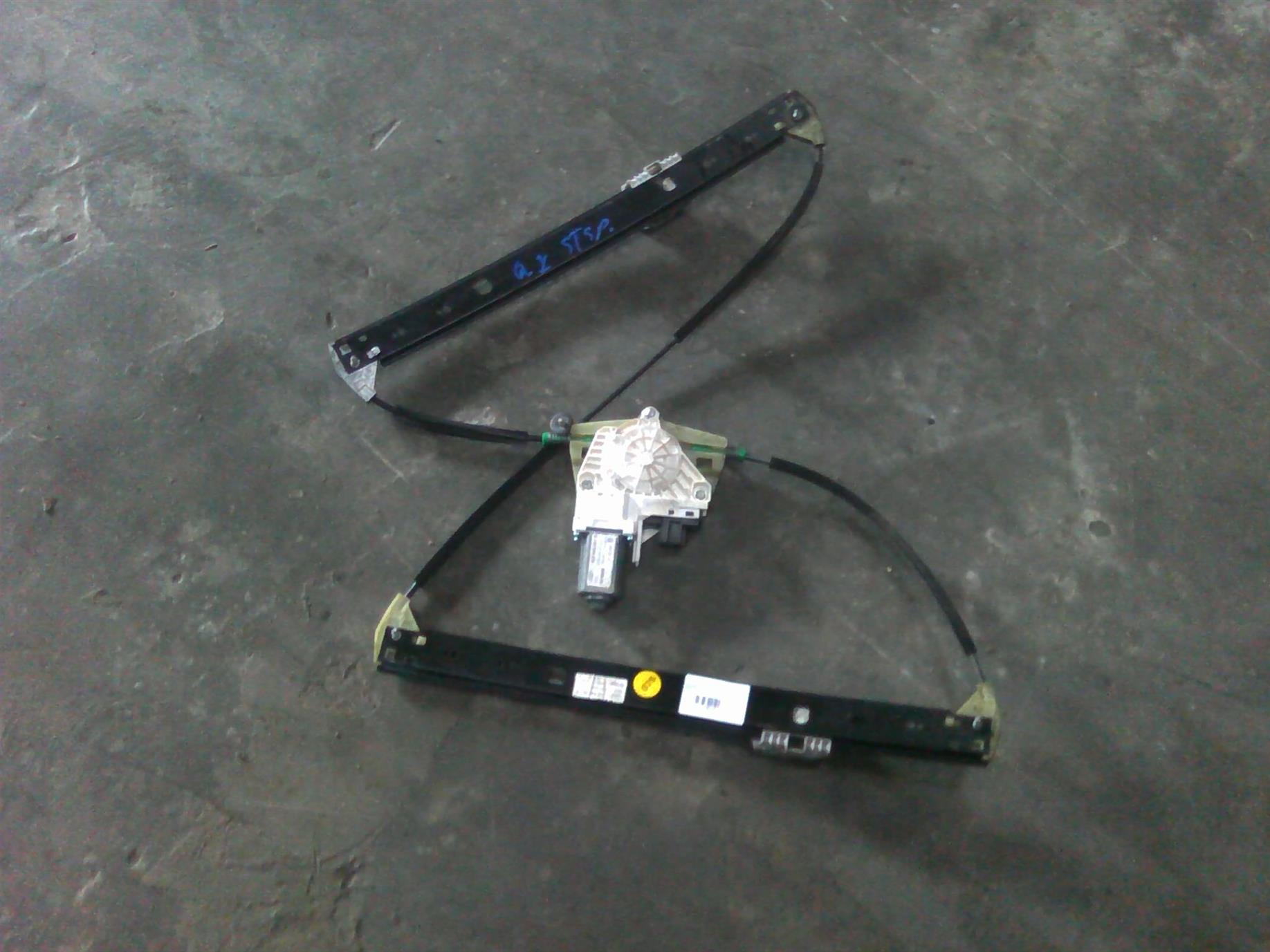 macara usa stanga spate Audi Q7, an 2007