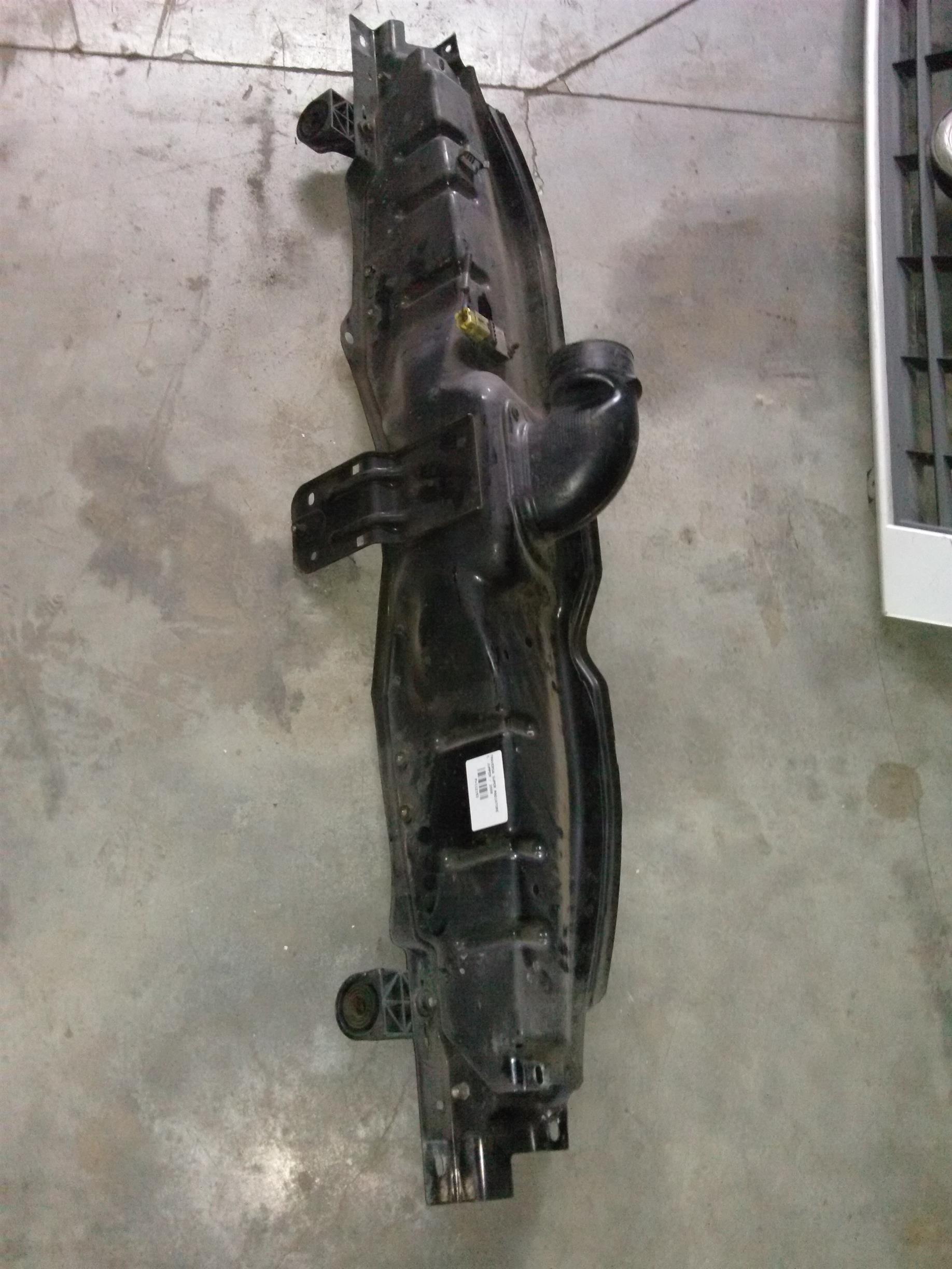 traversa superioara radiatoare Citroen Jumper, an 2009